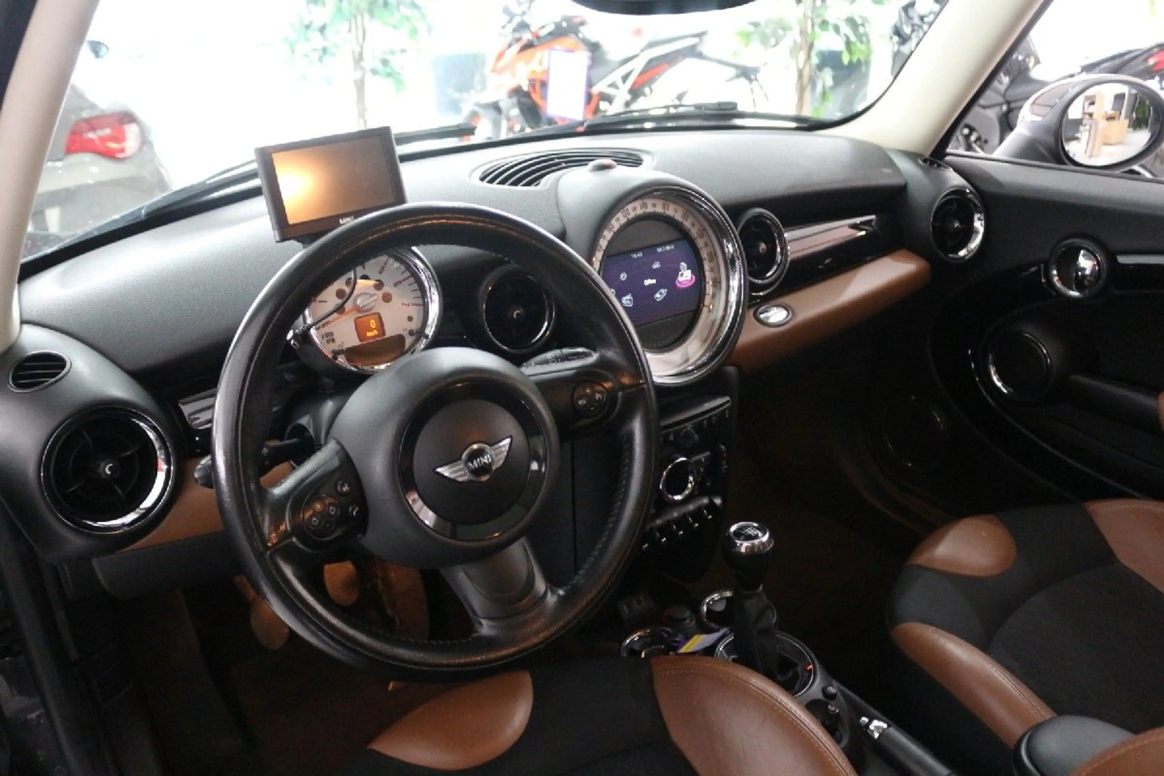 MINI Cooper D Clubman - BiXenon-Leder-Navi-Pano-Voll — photo 9