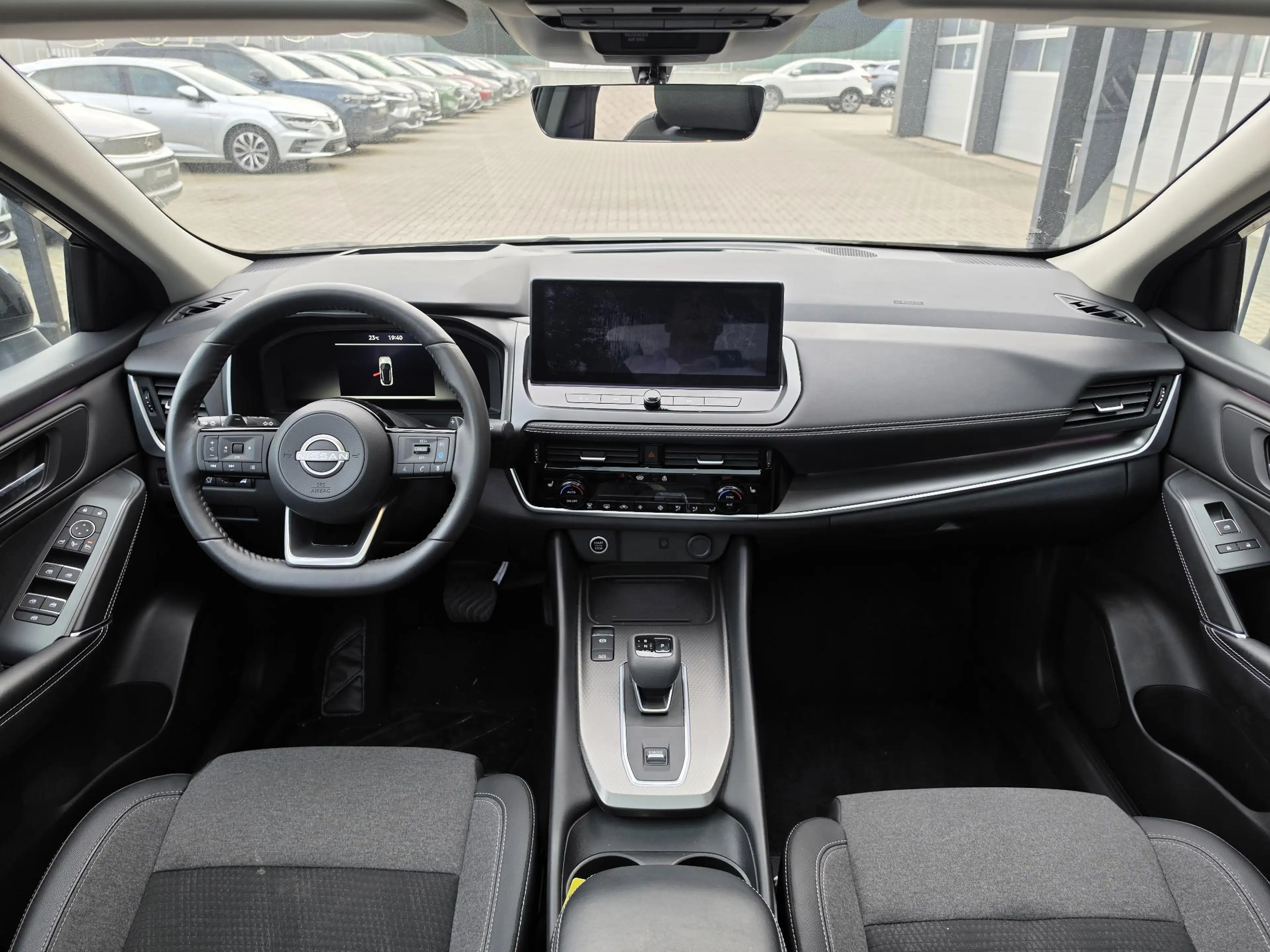 Nissan Qashqai 1.3 MHEV 158 Xtronic N-Connecta Head-Up Display | — photo 6