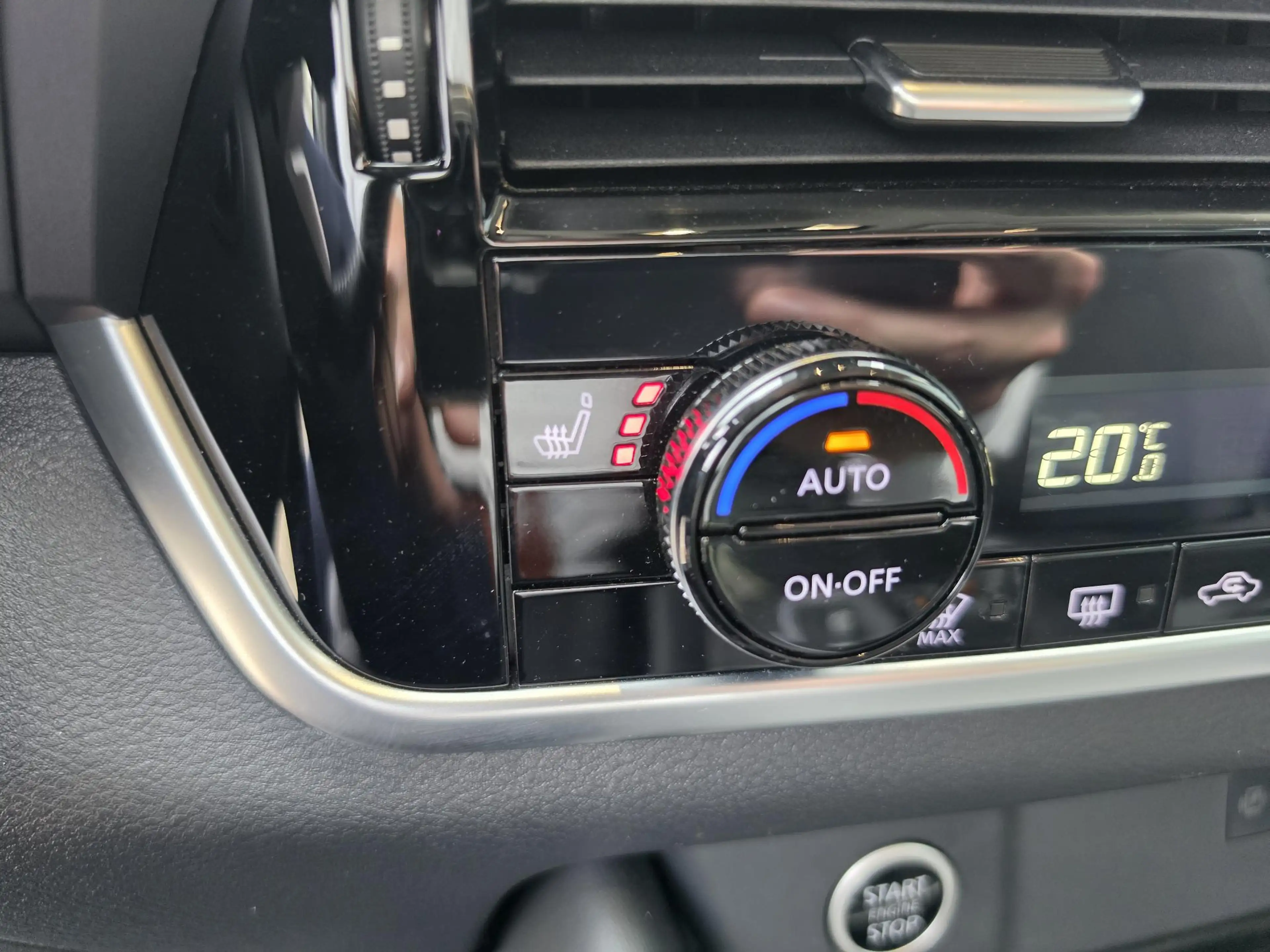 Nissan Qashqai 1.3 MHEV 158 Xtronic N-Connecta Head-Up Display | — photo 37