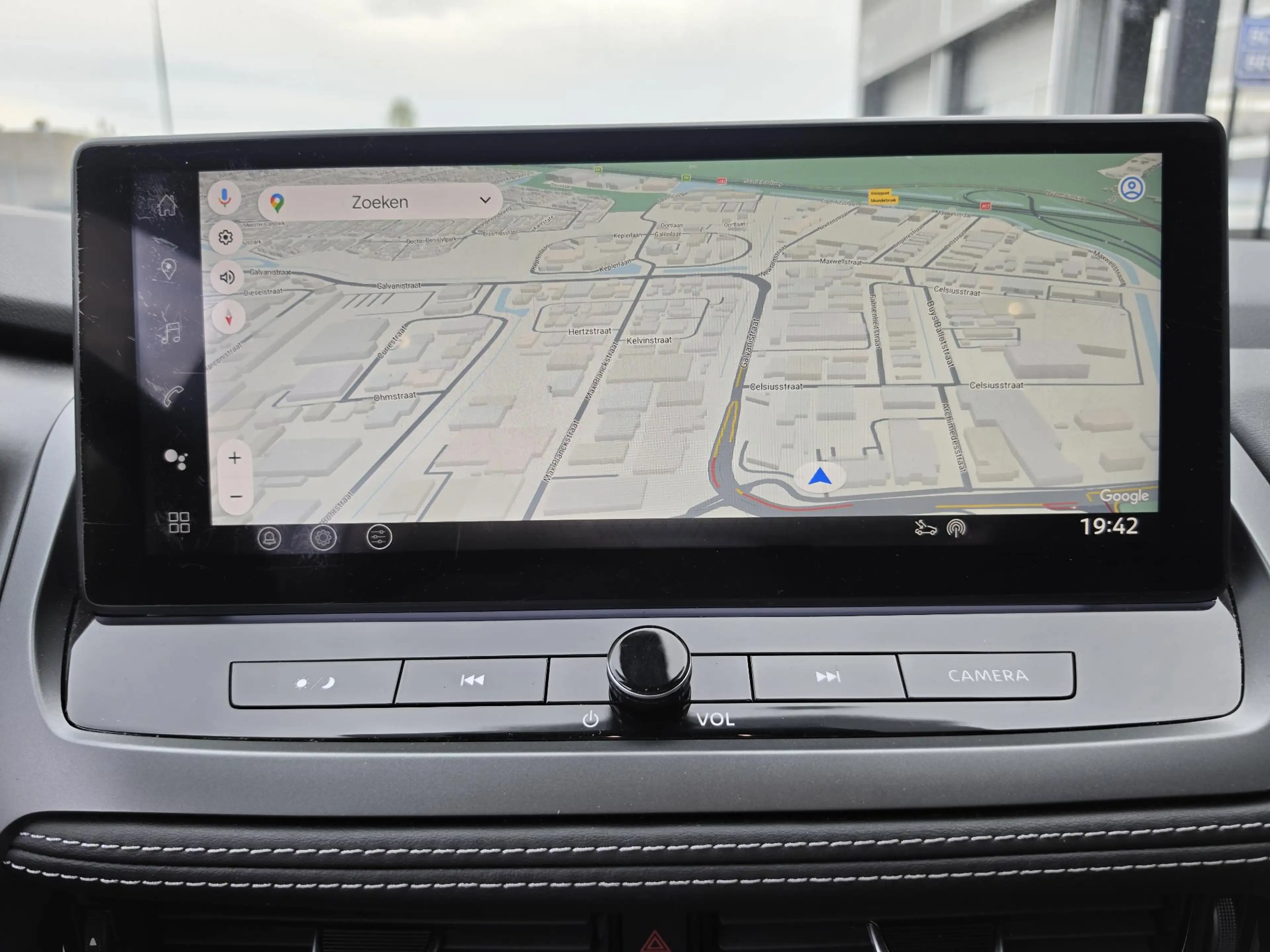 Nissan Qashqai 1.3 MHEV 158 Xtronic N-Connecta Head-Up Display | — photo 36