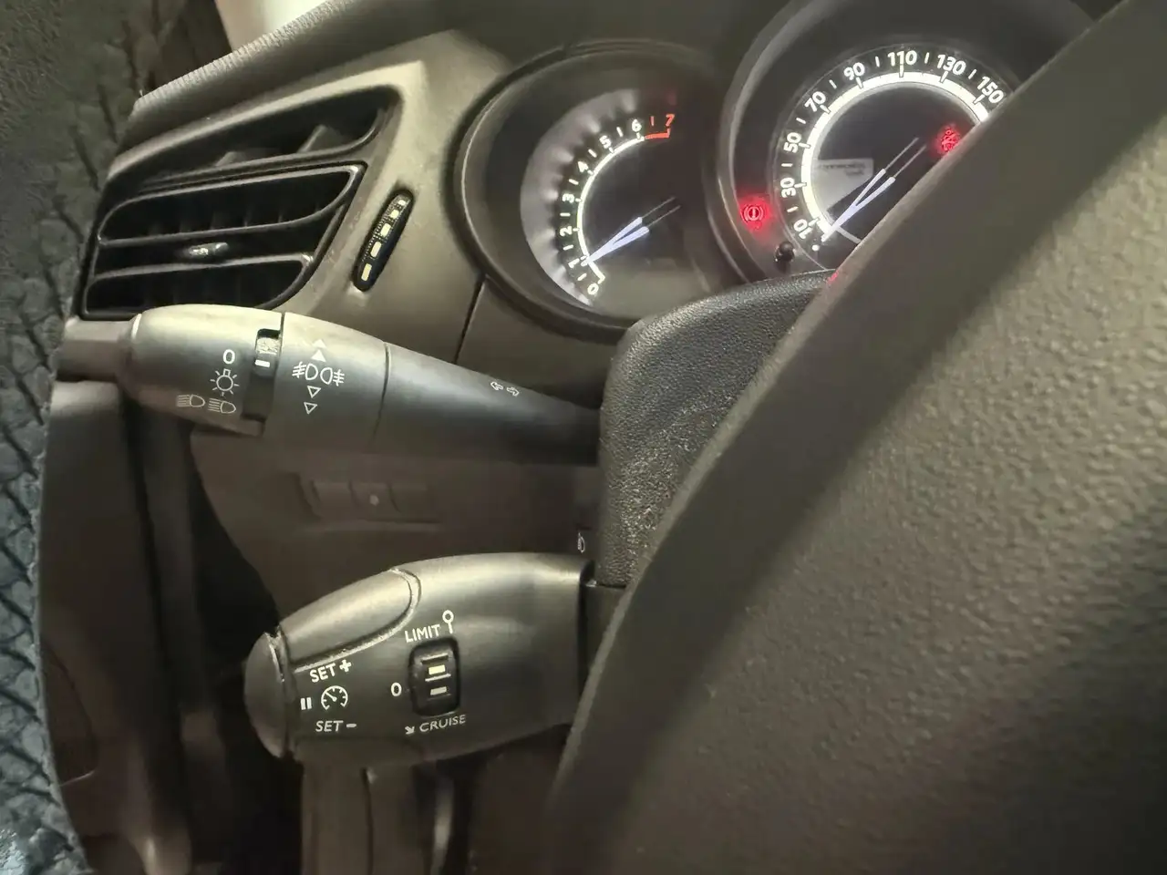 Citroen C3 C3 — photo 16
