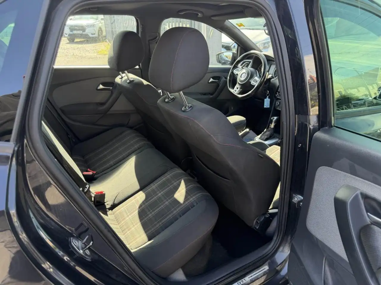 Volkswagen Polo GTI — photo 14