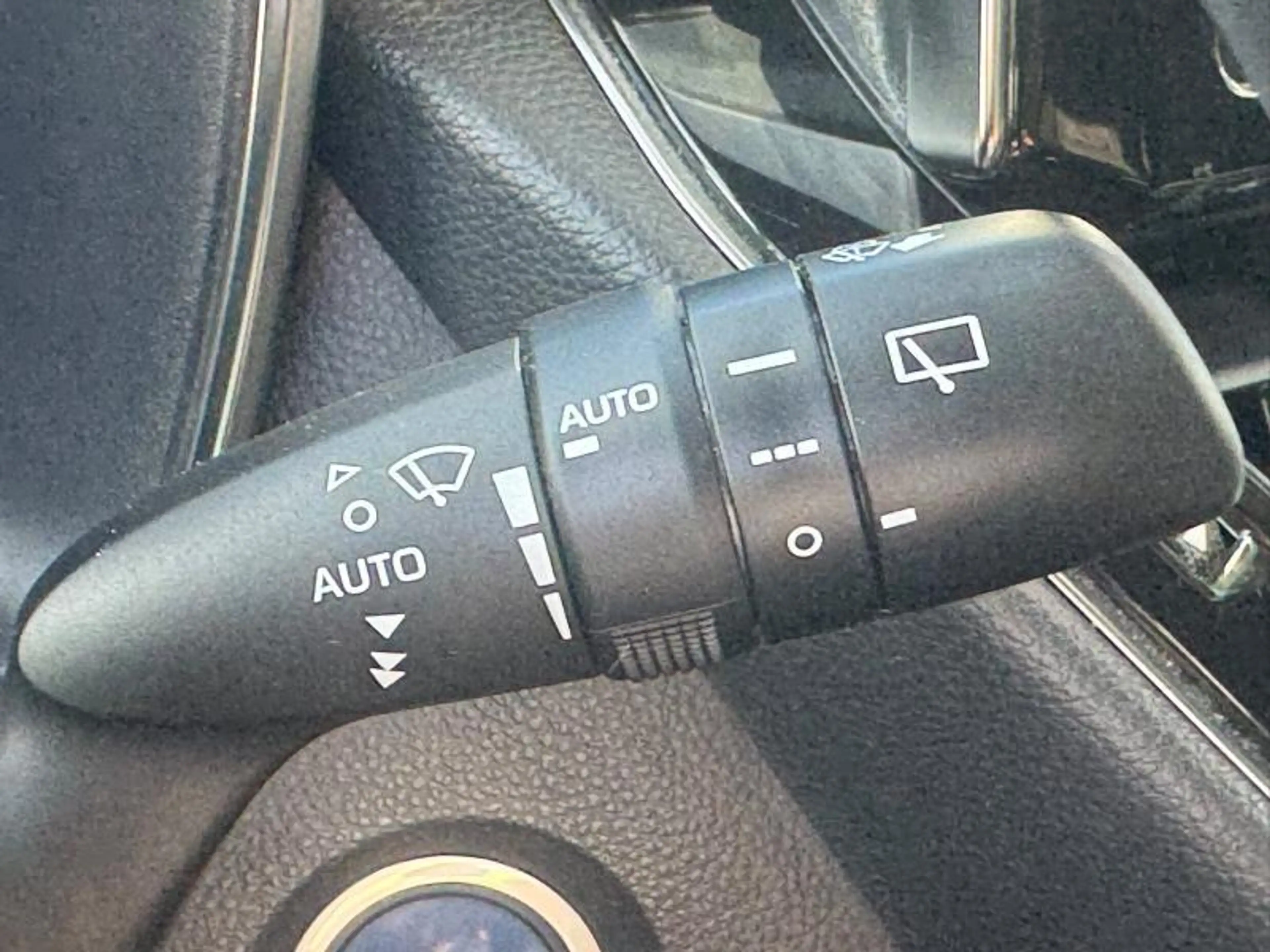 Toyota Corolla Touring Sports 1.8 Hybrid CVT Dynamic — photo 12