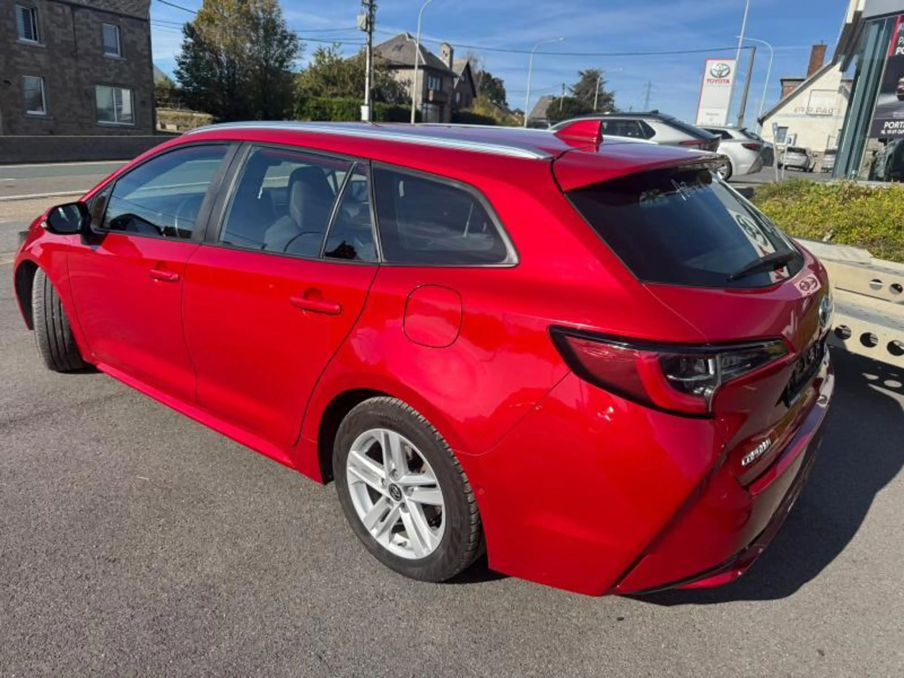 Toyota Corolla Touring Sports 1.8 Hybrid CVT Dynamic — photo 2