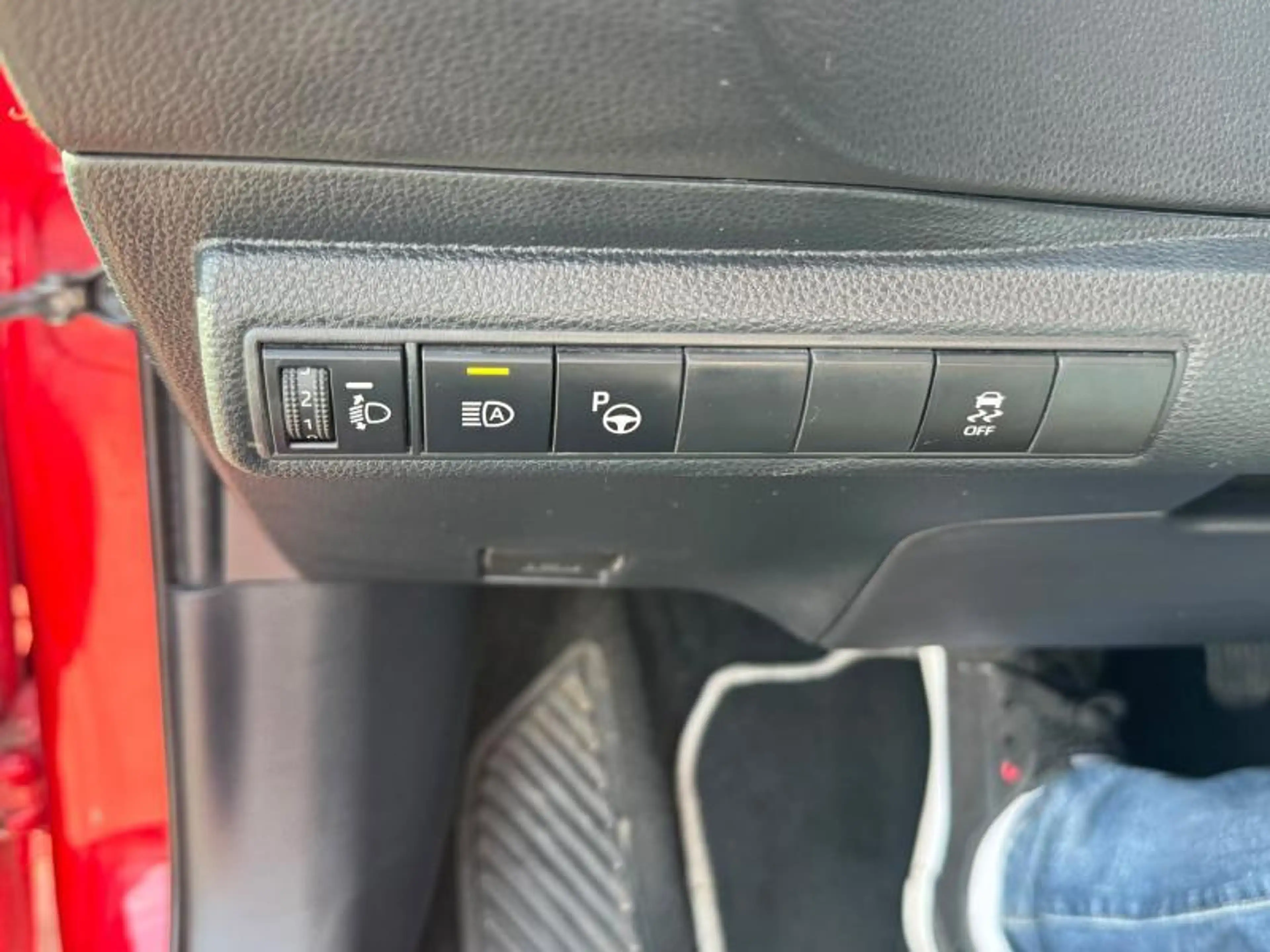 Toyota Corolla Touring Sports 1.8 Hybrid CVT Dynamic — photo 13
