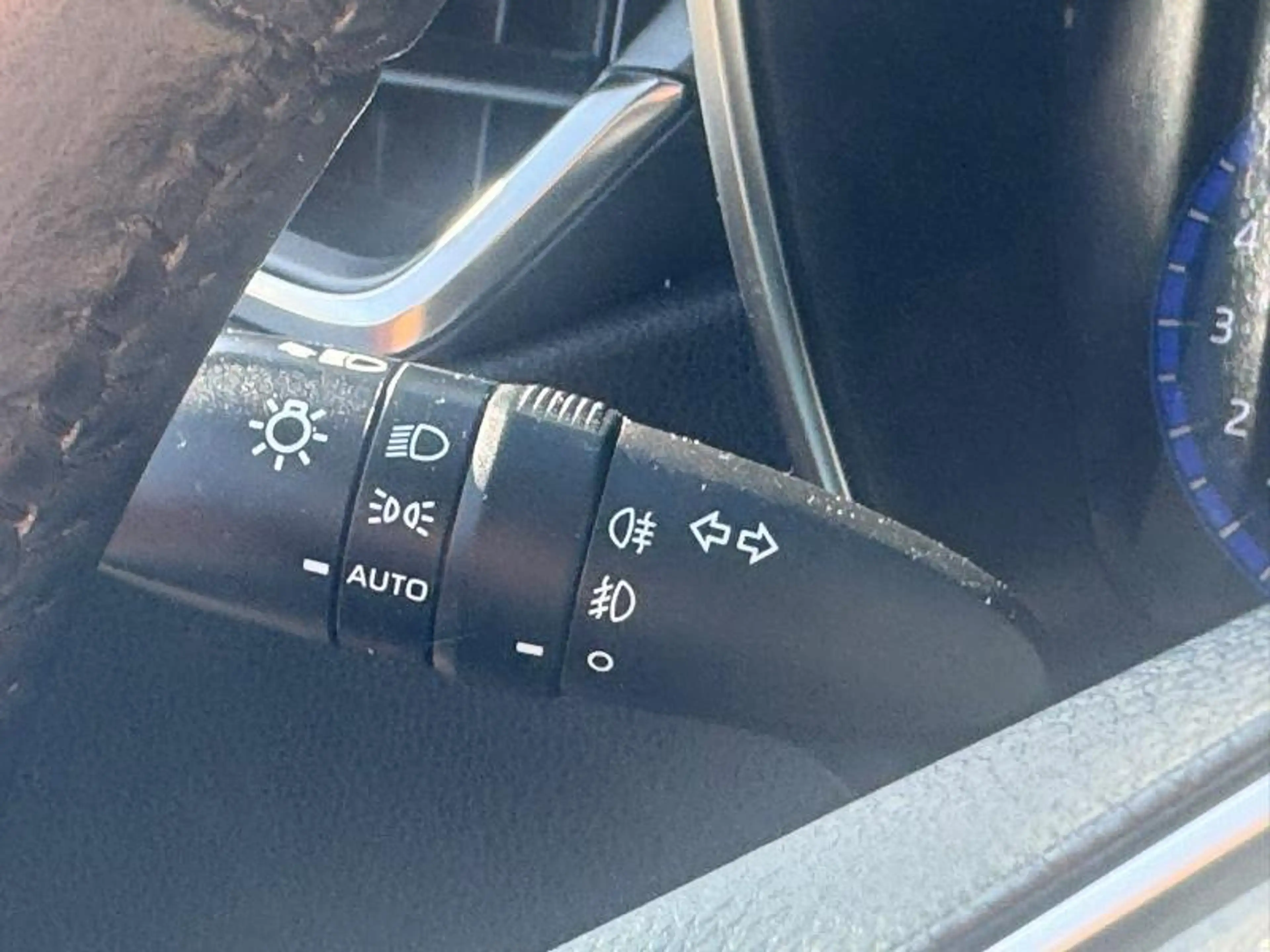 Toyota Corolla Touring Sports 1.8 Hybrid CVT Dynamic — photo 11