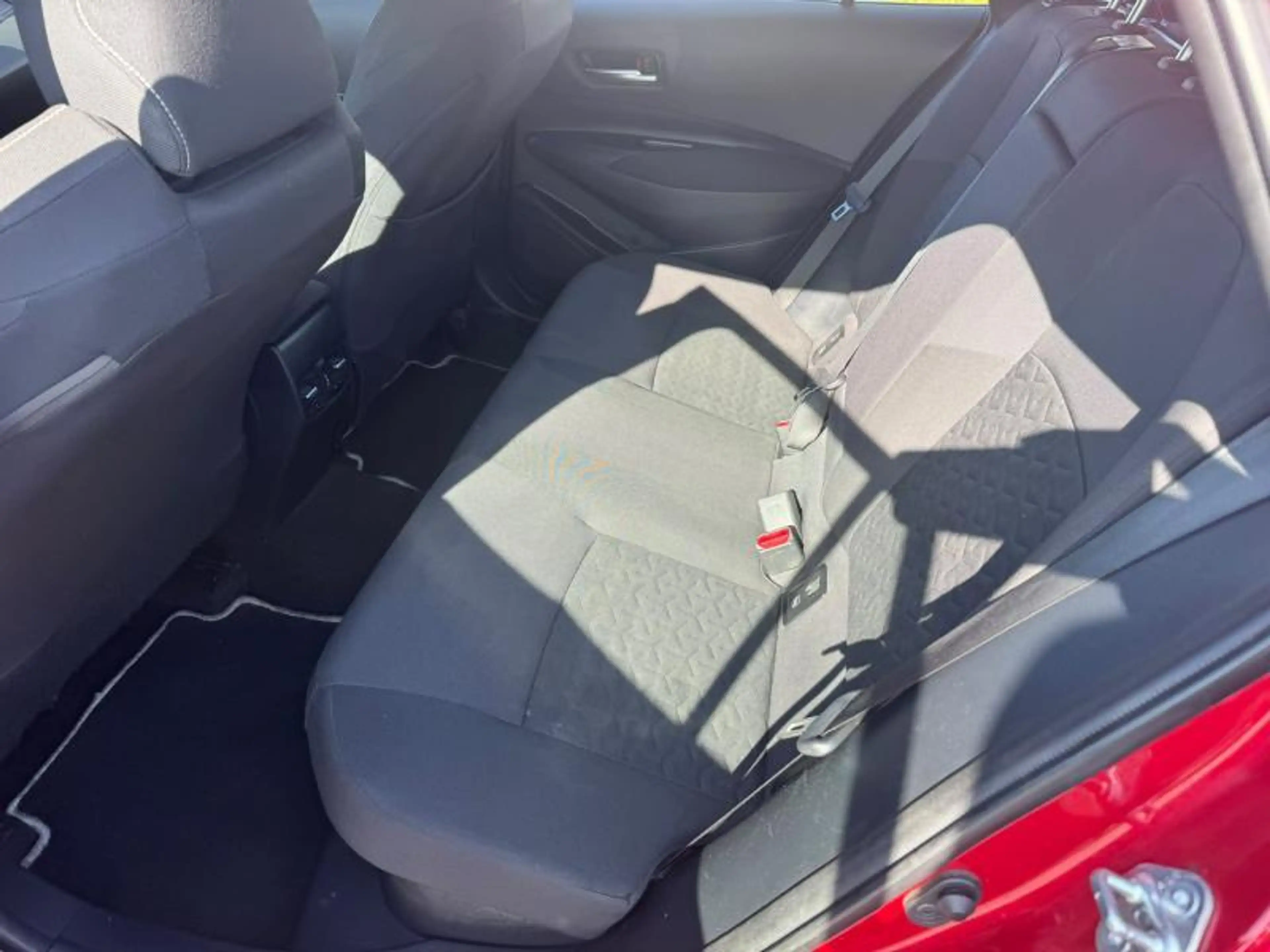 Toyota Corolla Touring Sports 1.8 Hybrid CVT Dynamic — photo 6