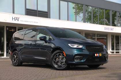 Chrysler Pacifica Hybrid PHEV Limited S Pano I ACC