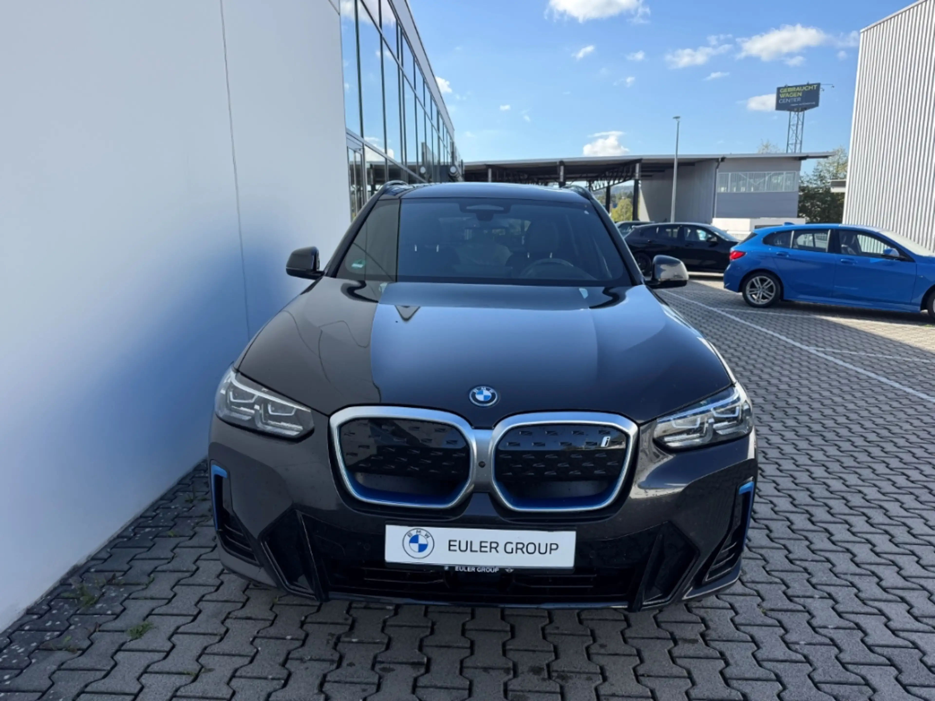 BMW iX3 M-Sport Impressive Sportpaket HUD AD AHK-klappbar — photo 2