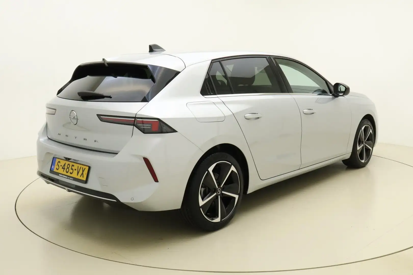 Opel Astra 1.2 GS Line 130 PK Automaat | Navigatie via Apple Grey - 2