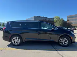Chrysler Pacifica 2024
