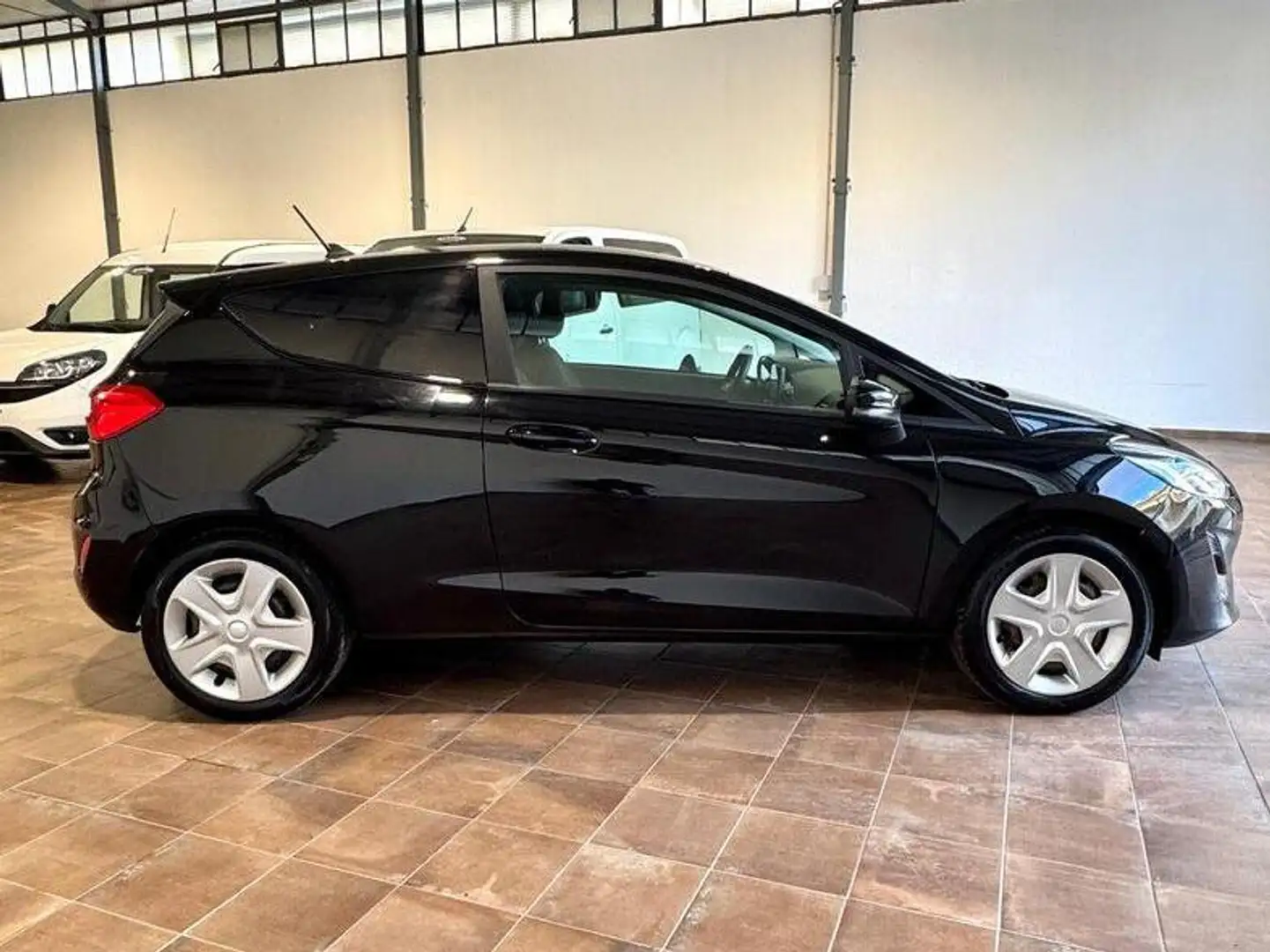 Ford Fiesta VAN 1.5TDCI 85cv AUTOCARRO 2 POSTI - ANNO 2020 Nero - 2