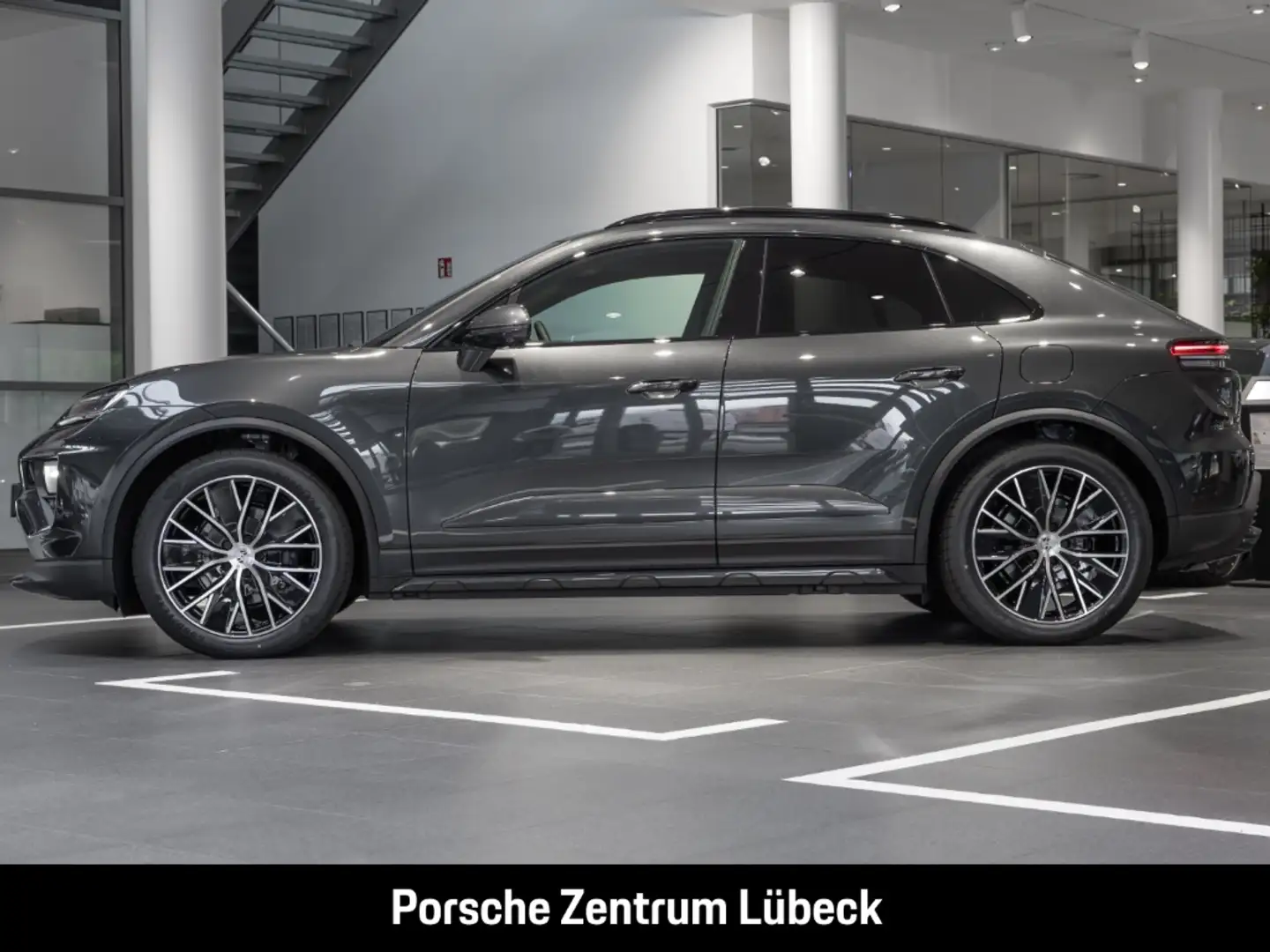 Porsche Macan 4 InnoDrive Surround-View BOSE 21-Zoll Grijs - 2