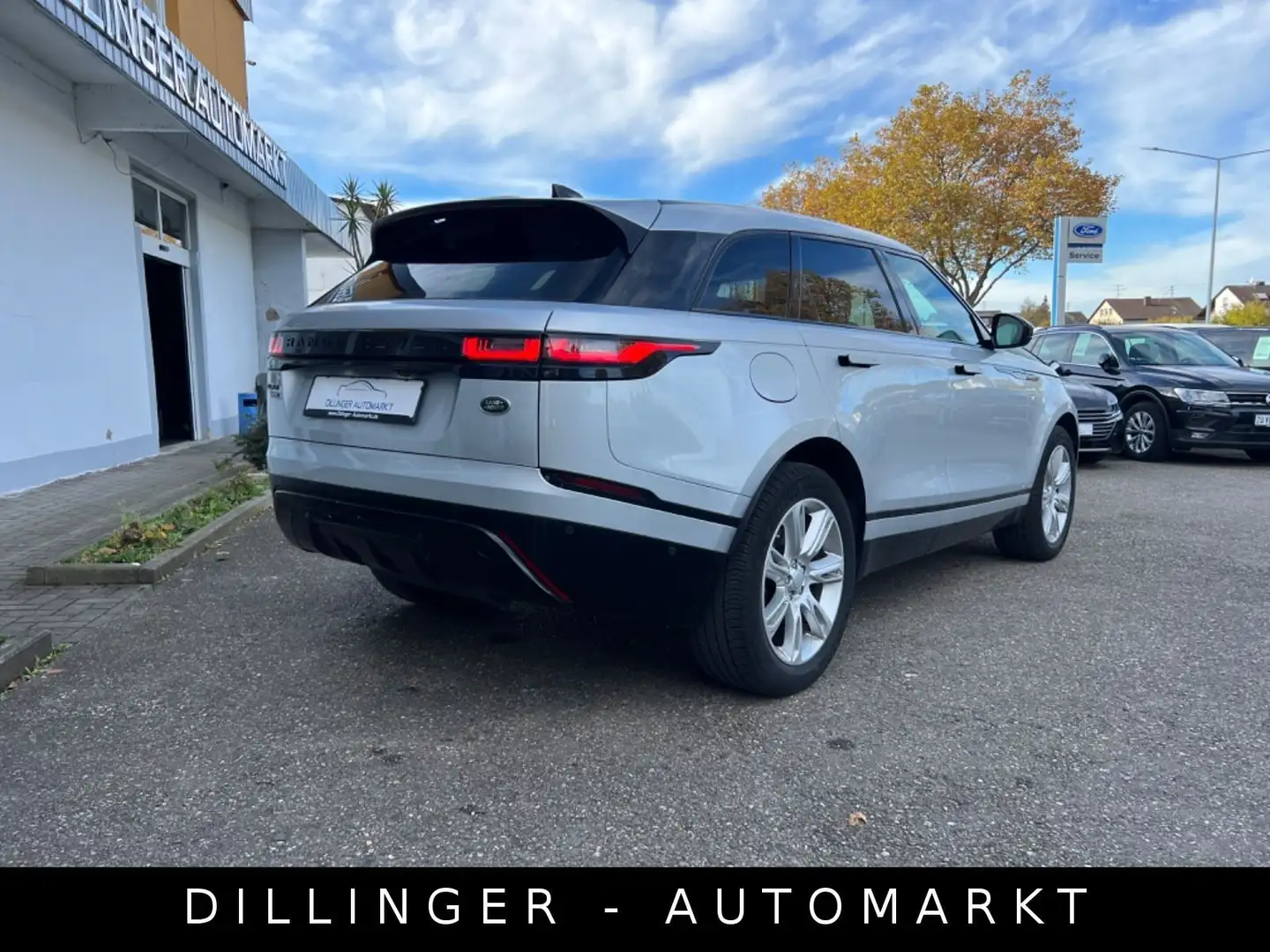 Land Rover Range Rover Velar Velar R-Dynamic 2.0d AUTOMATIK Meridian Leder Ezüst - 2