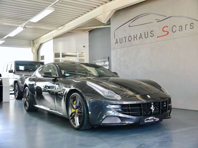 Ferrari FF *Daytona Sitze*P.Display*LED Lenkrad*Carbon*