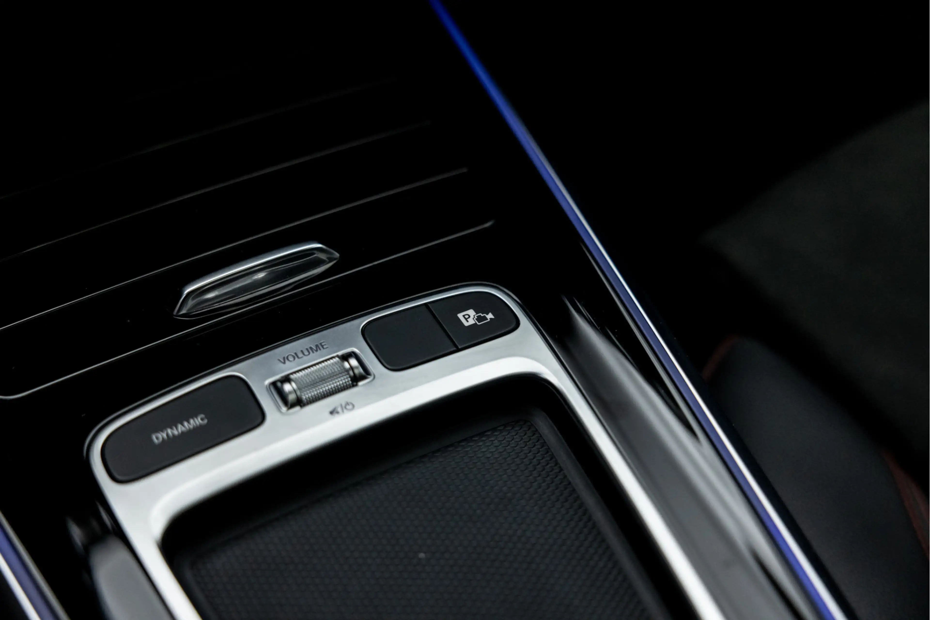 Mercedes-Benz GLA 250 e AMG Line | Facelift | Pano | Memory | ACC | 360 — photo 49