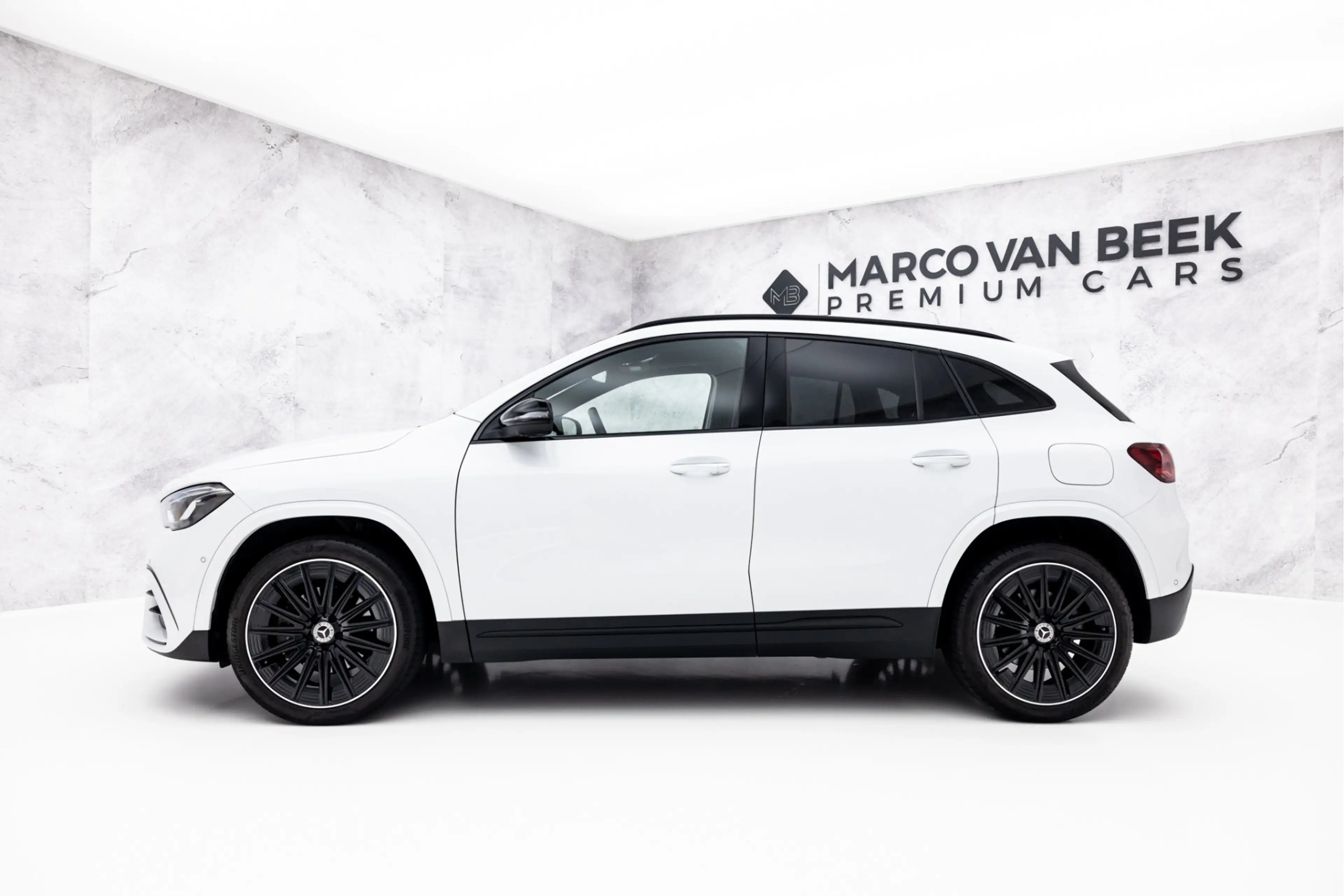 Mercedes-Benz GLA 250 e AMG Line | Facelift | Pano | Memory | ACC | 360 — photo 5
