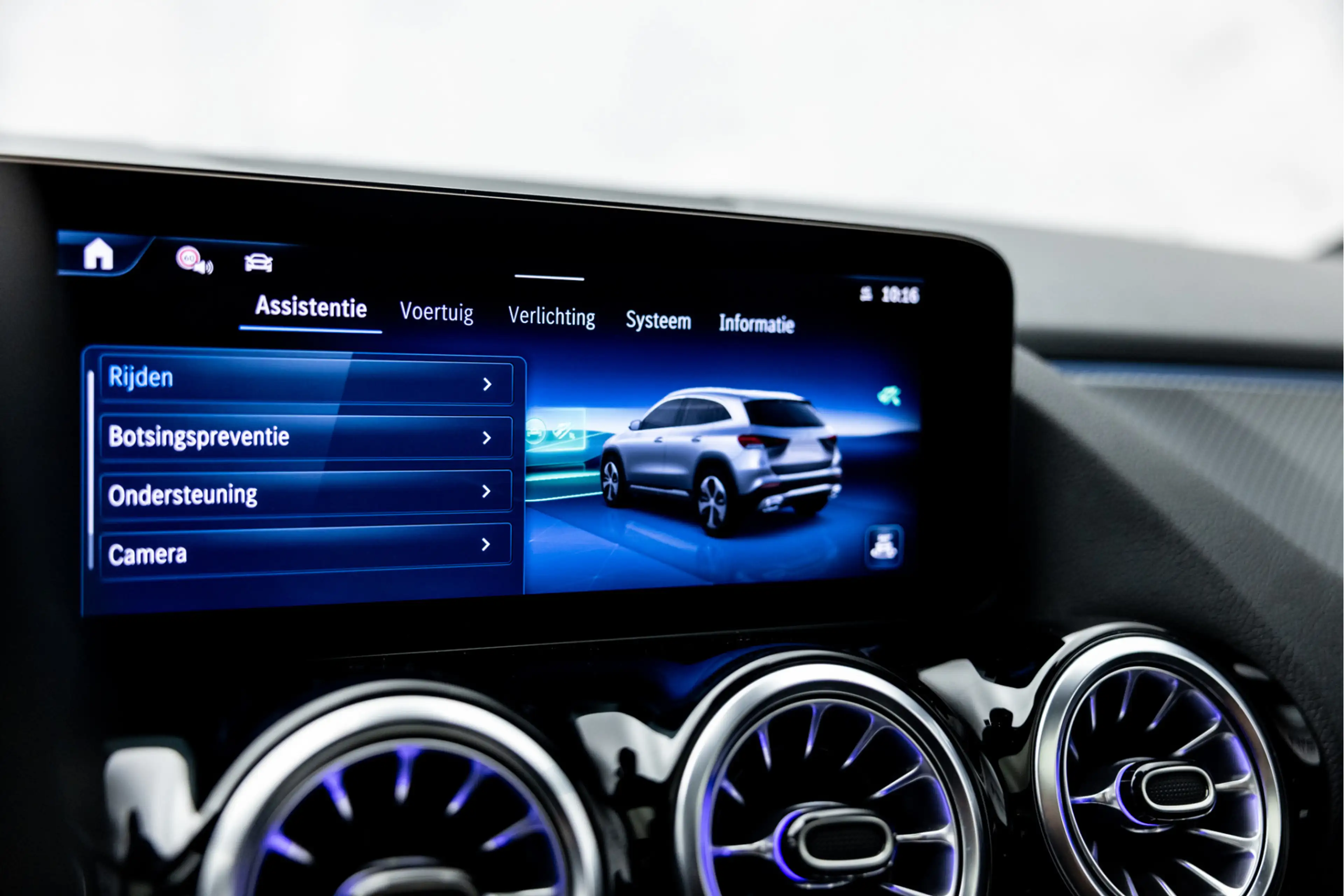 Mercedes-Benz GLA 250 e AMG Line | Facelift | Pano | Memory | ACC | 360 — photo 43