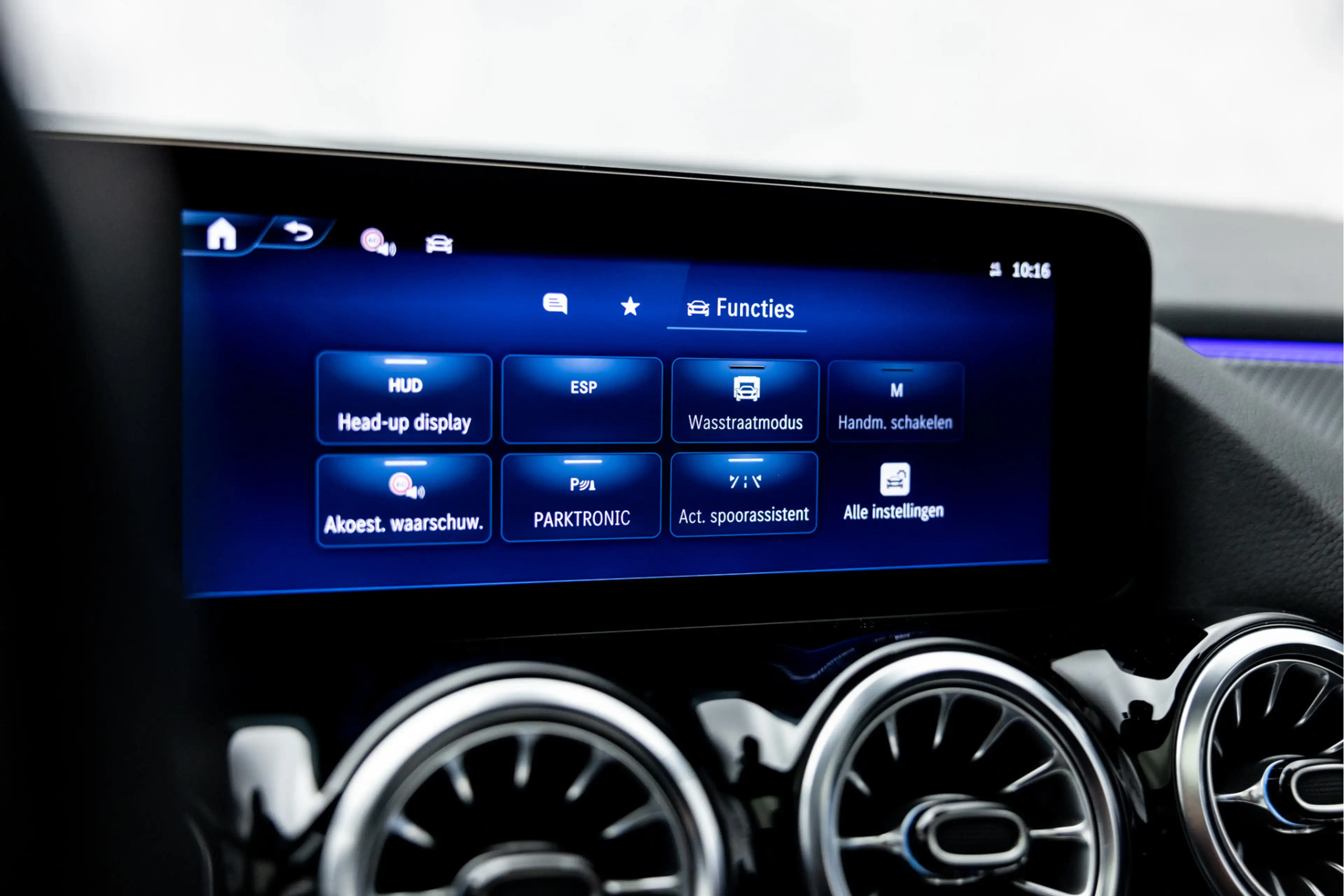 Mercedes-Benz GLA 250 e AMG Line | Facelift | Pano | Memory | ACC | 360 — photo 40