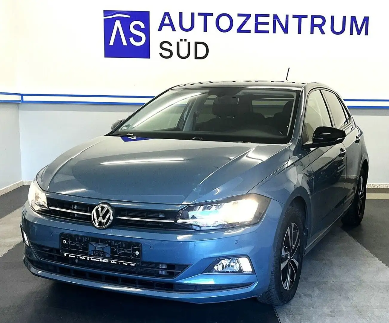 Volkswagen Polo IQ.Drive Azul - 1