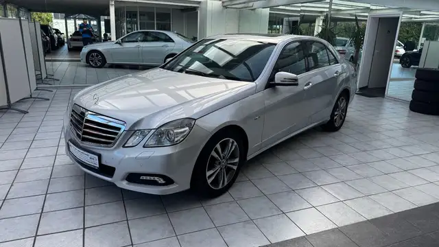 Mercedes-Benz E 250 E Limousine  BlueEfficiency 2.Hand