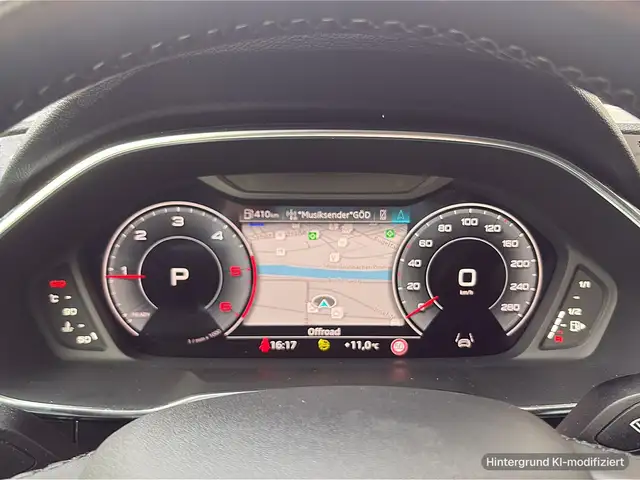 Audi Q3 view 9