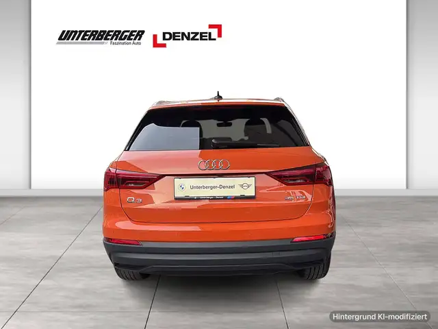 Audi Q3 view 5