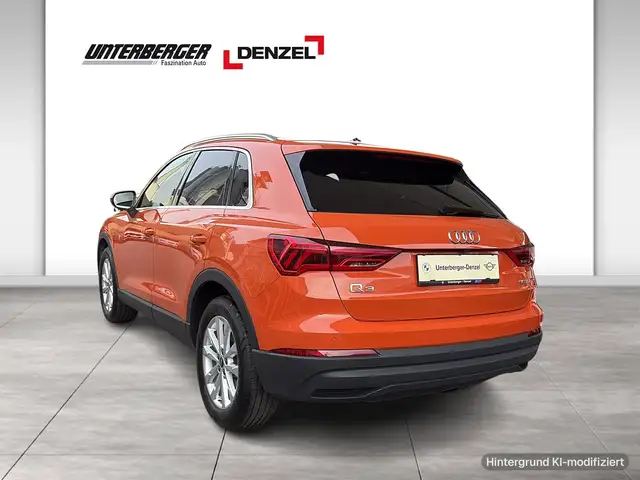 Audi Q3 view 4