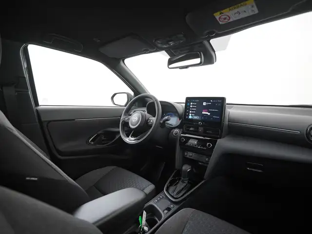 Toyota Yaris Cross view 2