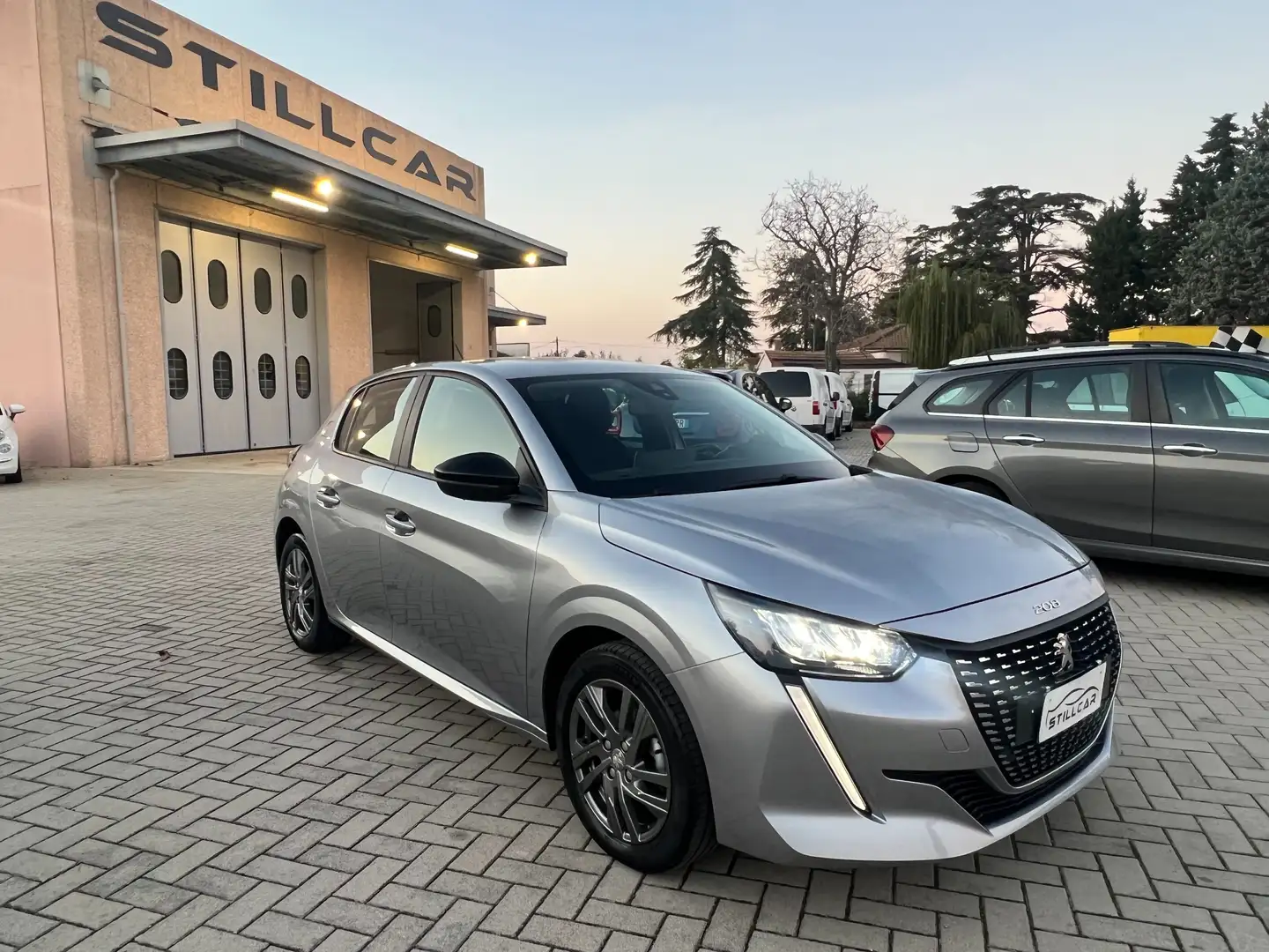 Peugeot 208 1.2 puretech Active Pack Grigio - 1