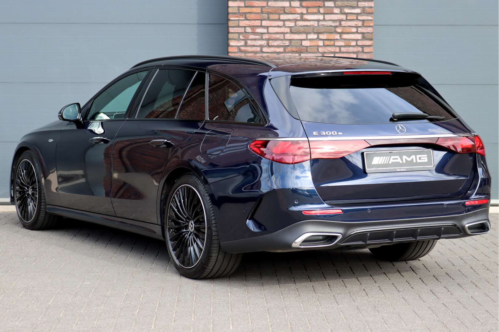 Mercedes Classe E 300 AMG Line -  - Joinsteer - #4