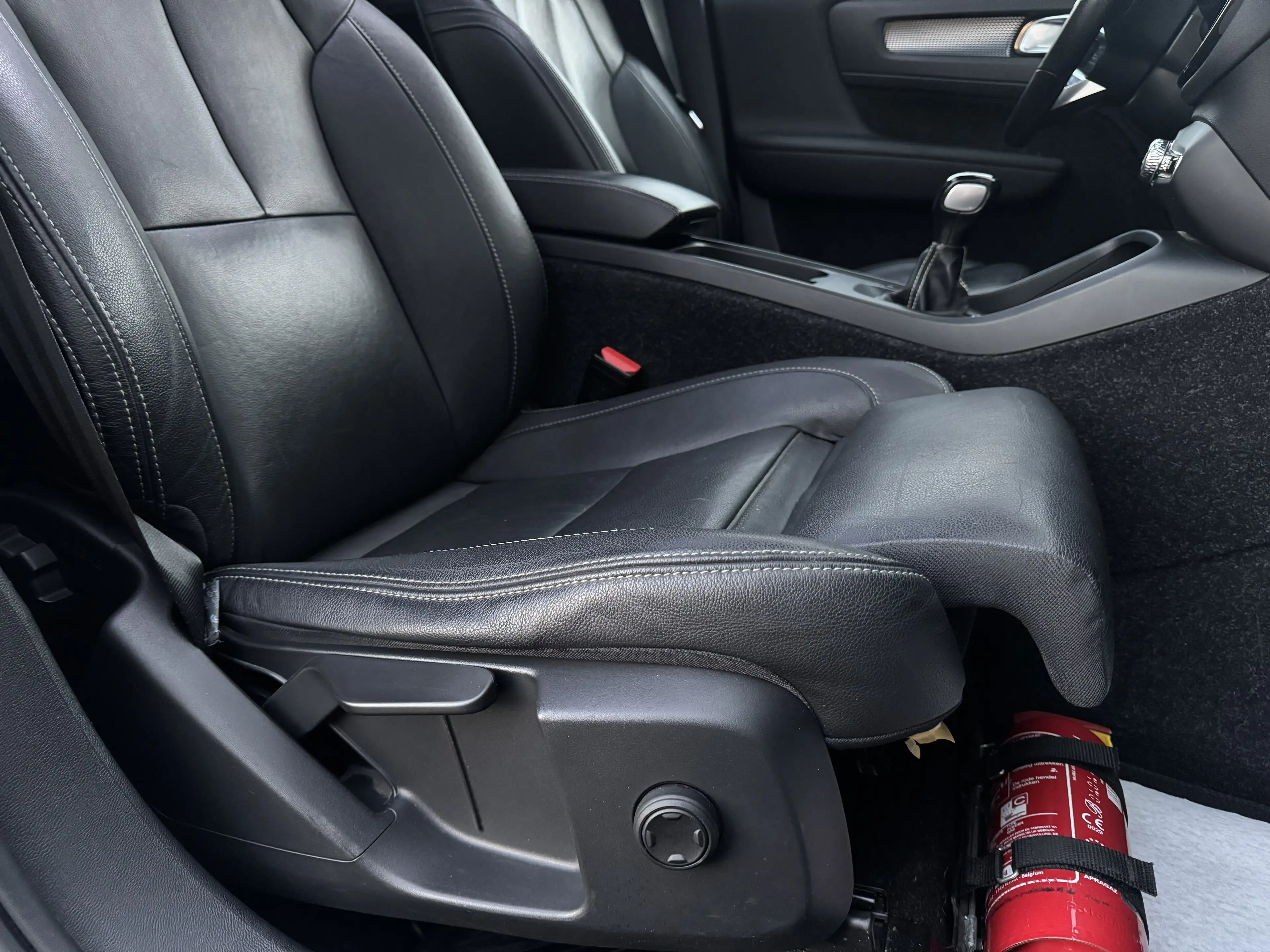 Volvo XC40 XC40 T3 RDesign Pano Leder Camera Garantie * — photo 6
