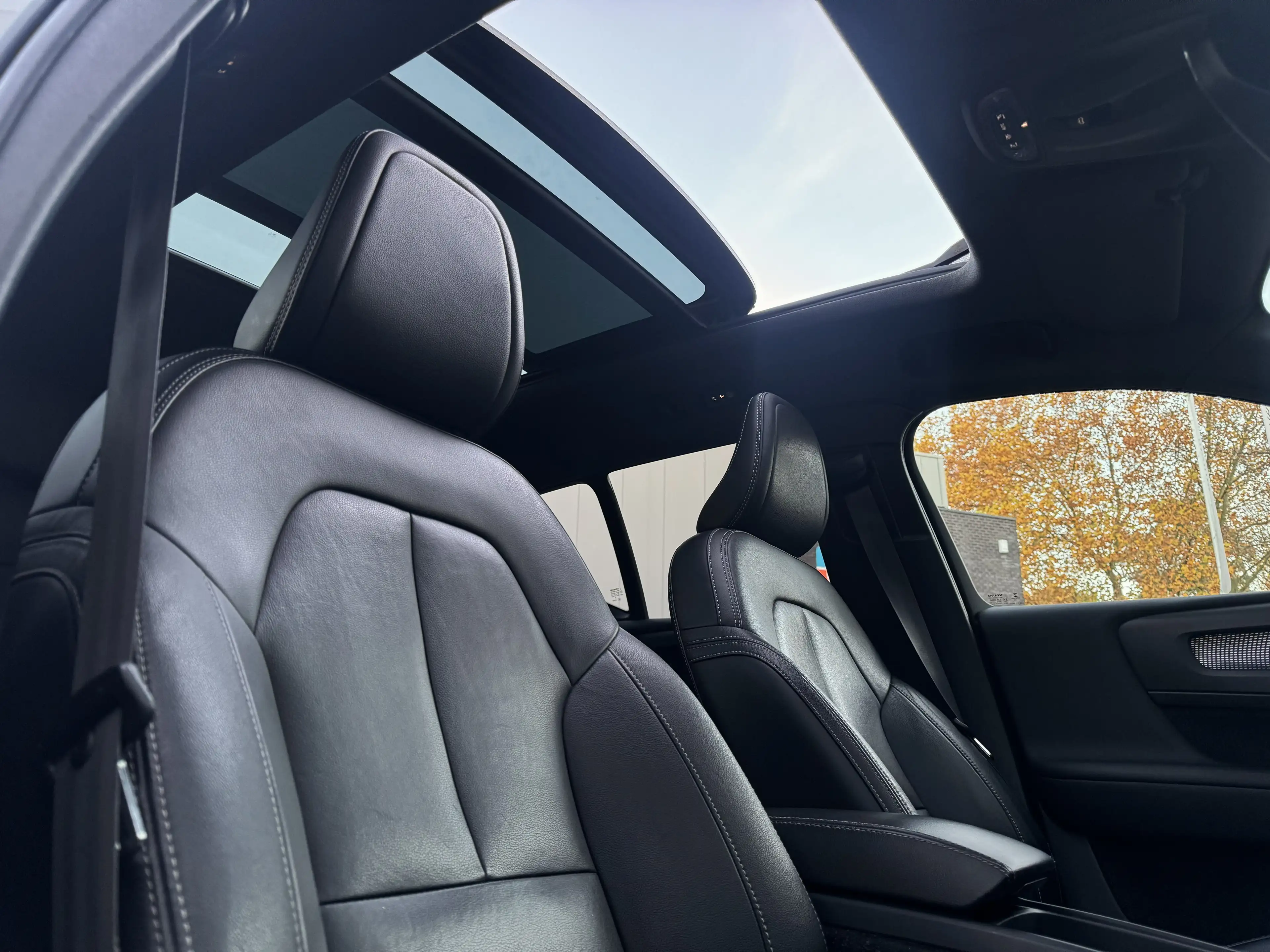 Volvo XC40 XC40 T3 RDesign Pano Leder Camera Garantie * — photo 7