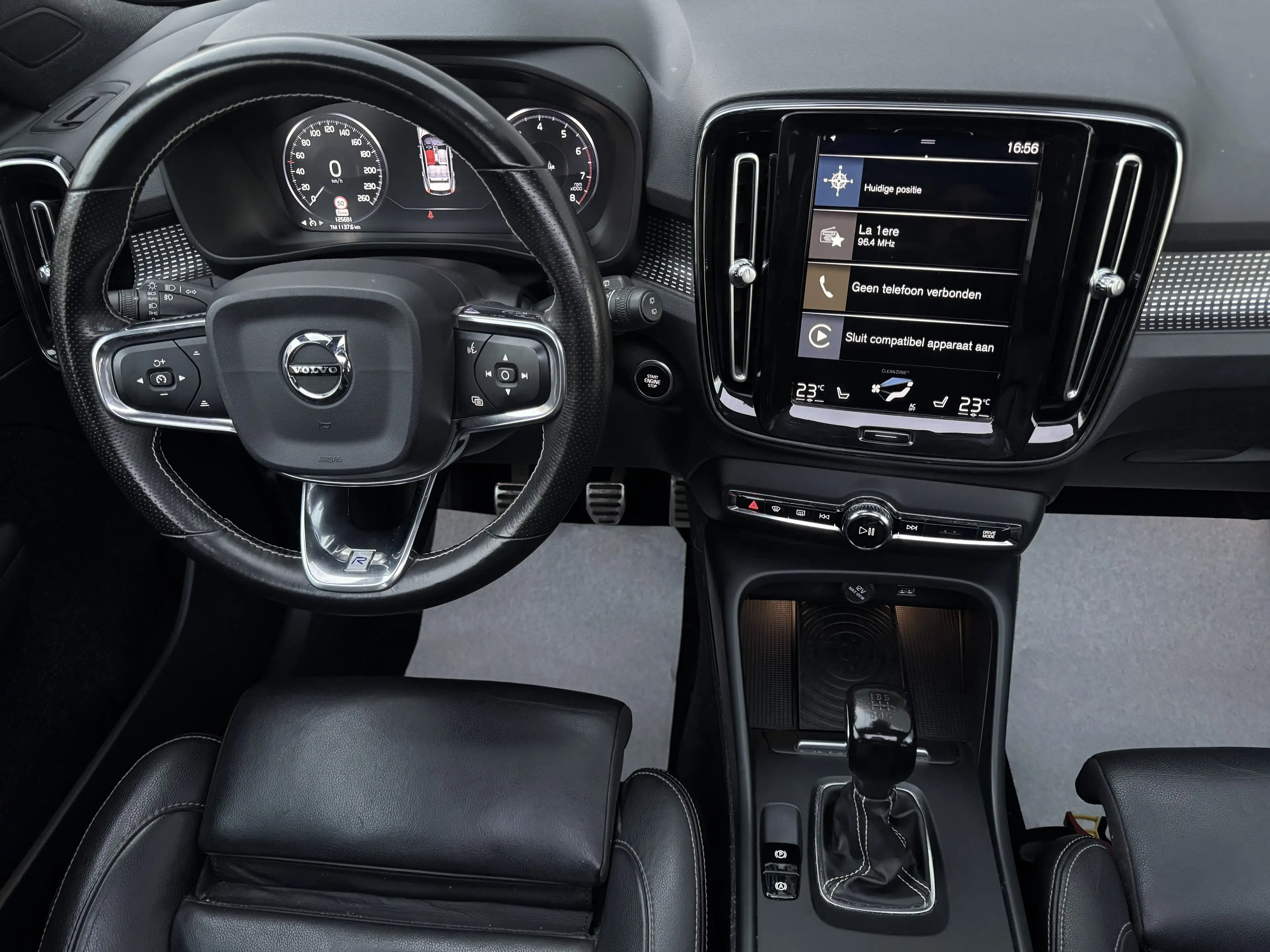 Volvo XC40 XC40 T3 RDesign Pano Leder Camera Garantie * — photo 5