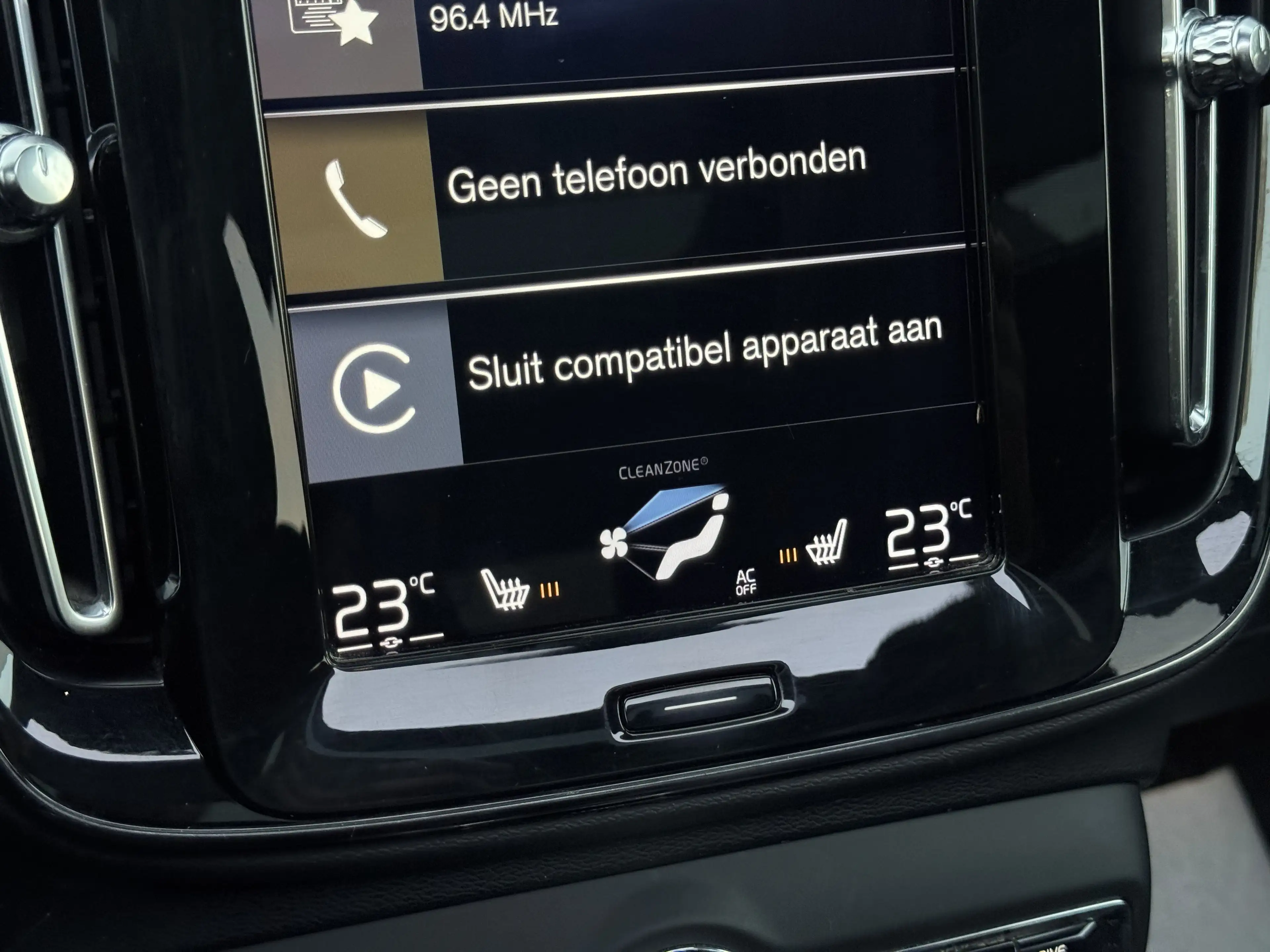 Volvo XC40 XC40 T3 RDesign Pano Leder Camera Garantie * — photo 13