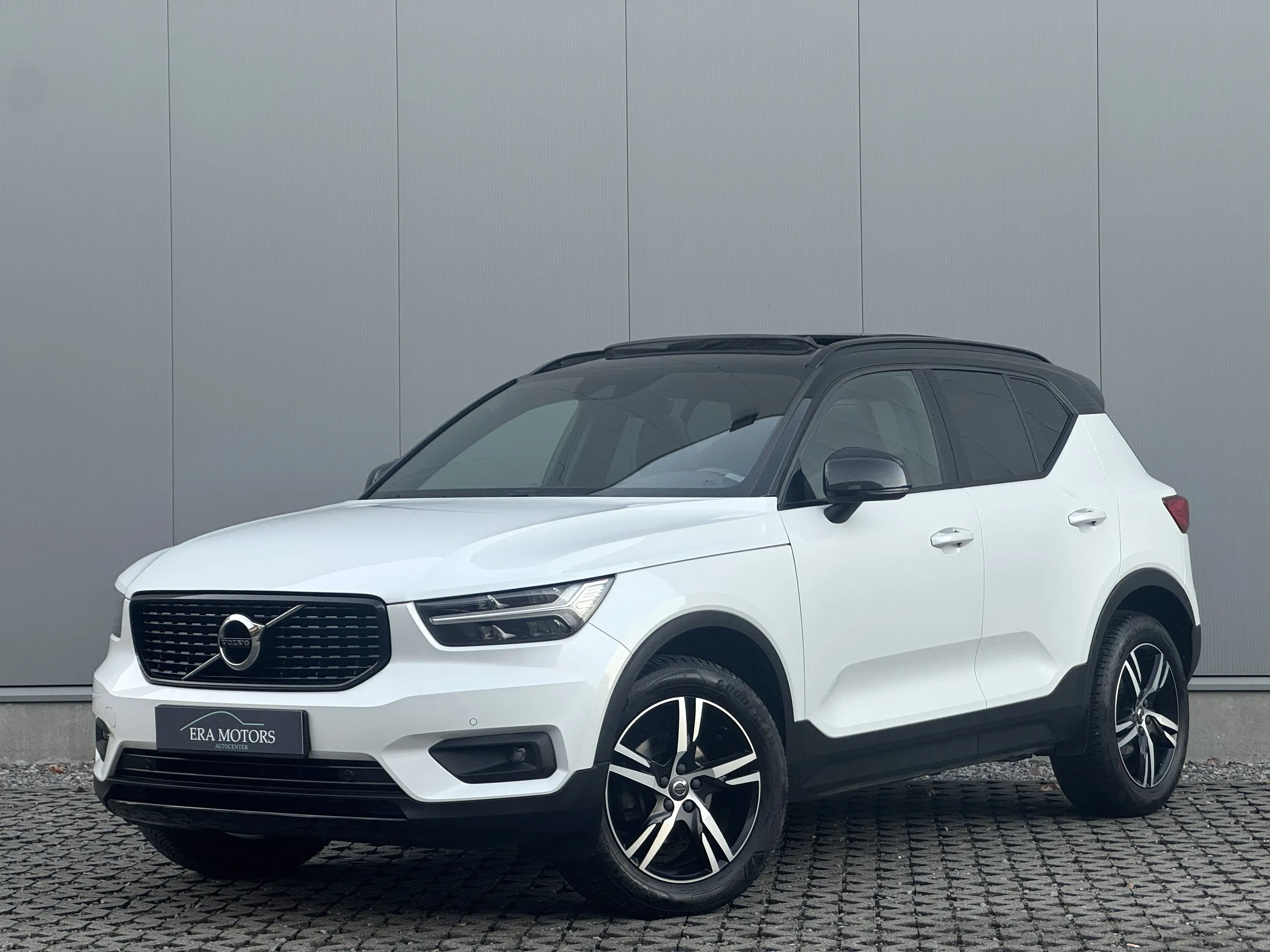 Volvo XC40 XC40 T3 RDesign Pano Leder Camera Garantie *