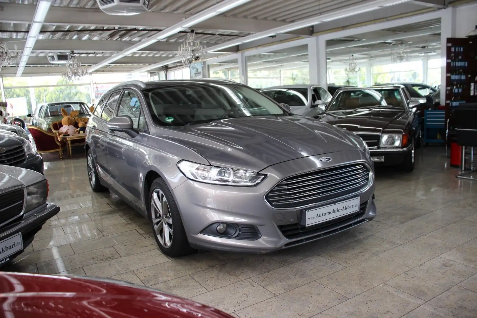 Ford Mondeo Turnier Braun - 2