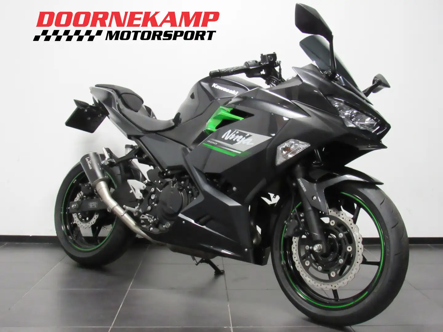 Kawasaki Ninja 400 ABS Zwart - 2