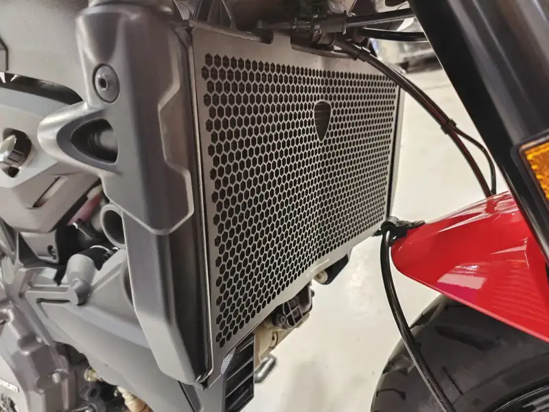 Ducati Monster 937 - foto 5