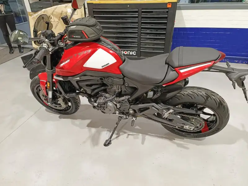 Ducati Monster 937 - foto 4