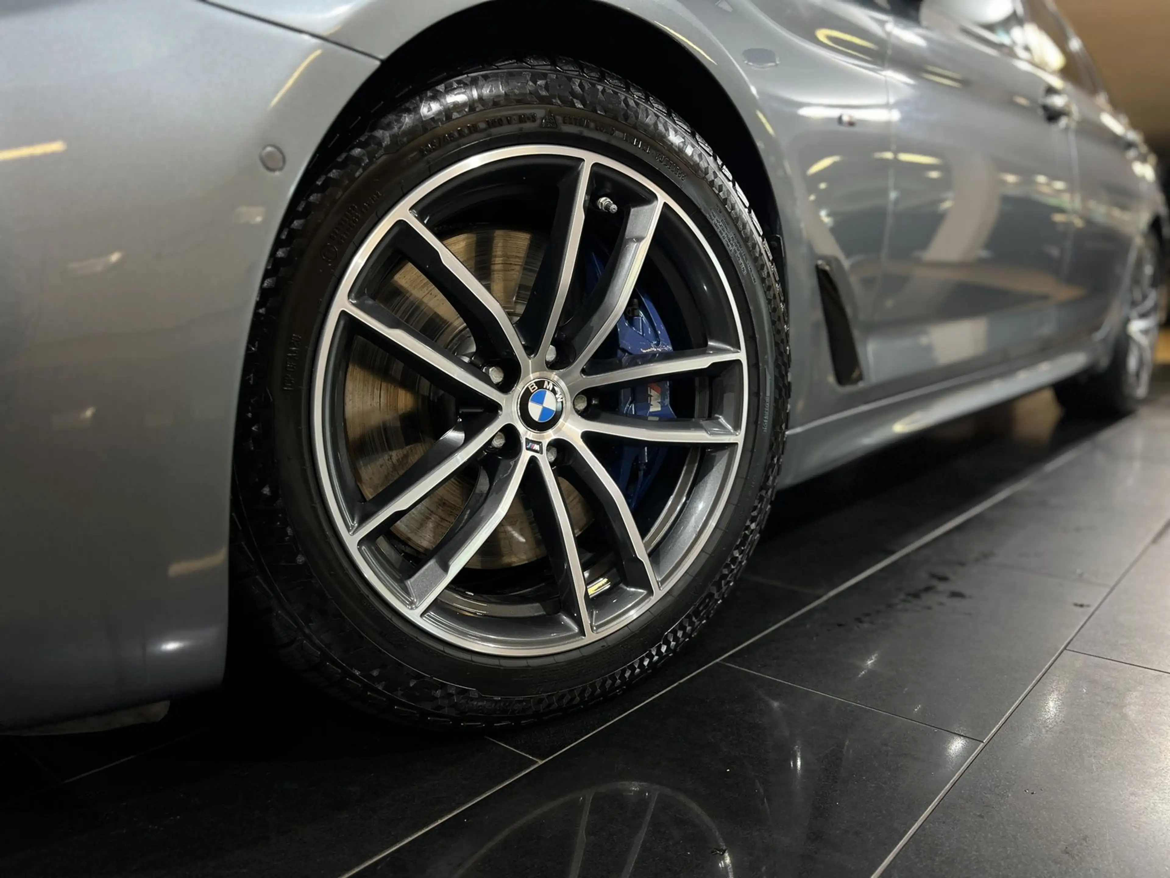 BMW 540 i xDrive Touring M-Sport*Leder*LED*Garantie* — photo 2