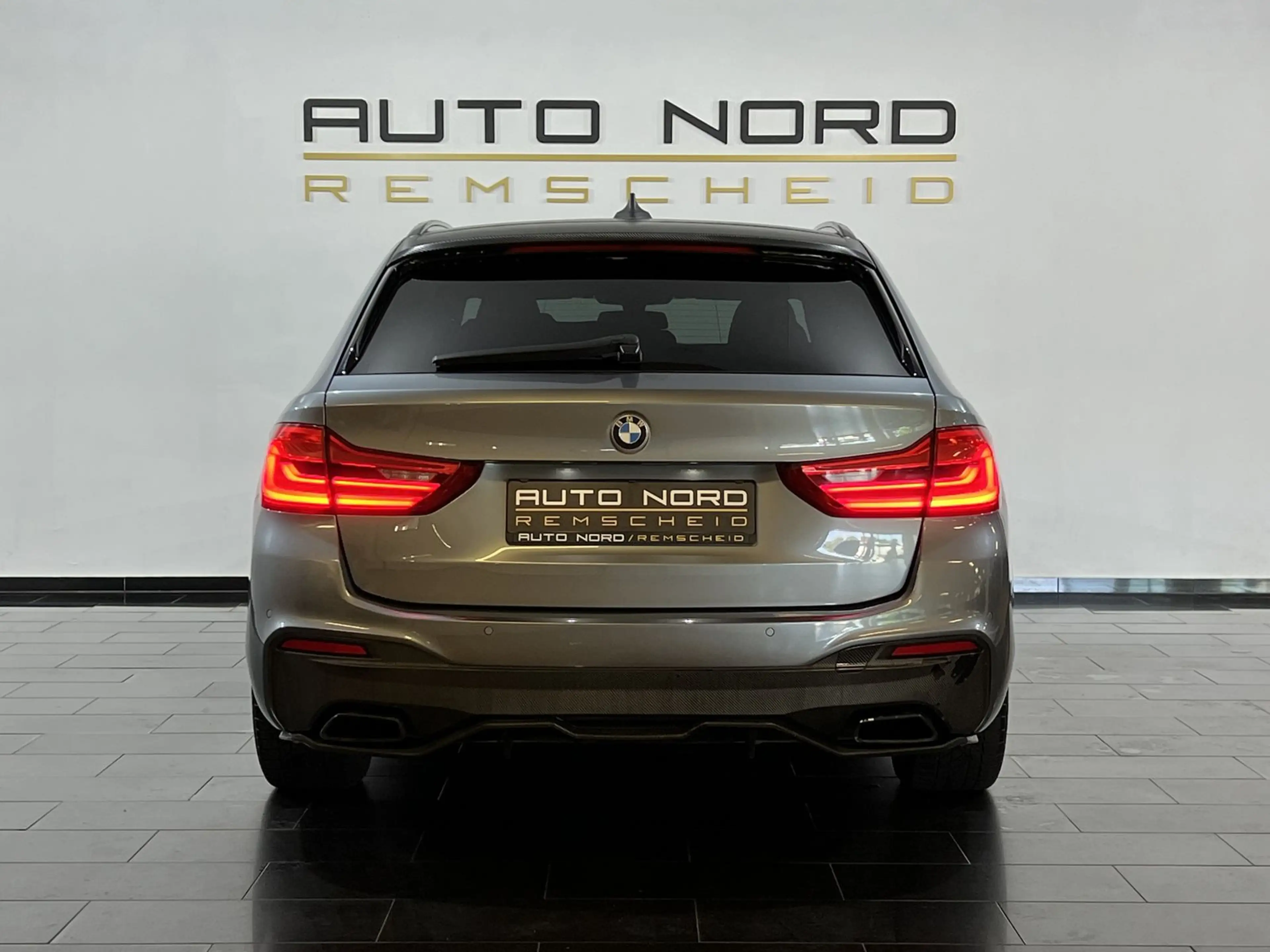 BMW 540 i xDrive Touring M-Sport*Leder*LED*Garantie* — photo 6