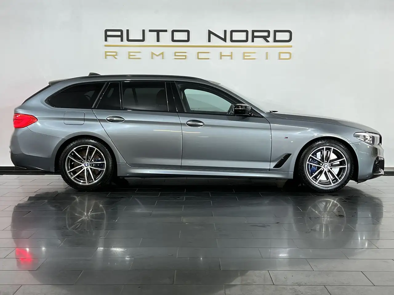 BMW 540i XDRIVE TOURING 340CH - M-SPORT - SELLERIE CUIR - 91.000 KMS