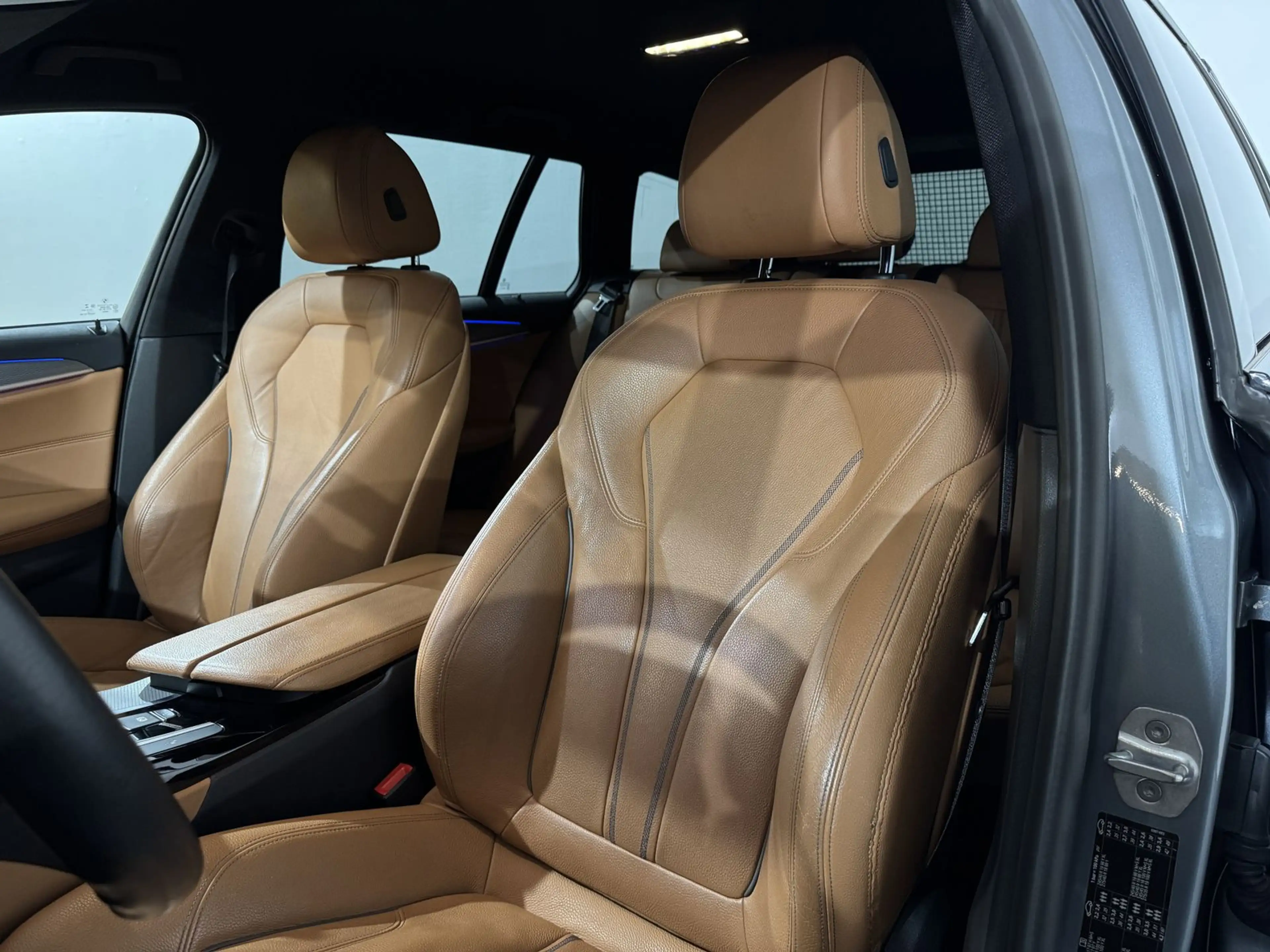 BMW 540 i xDrive Touring M-Sport*Leder*LED*Garantie* — photo 11