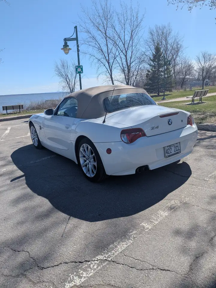 BMW Z4 снимка BMW Z4