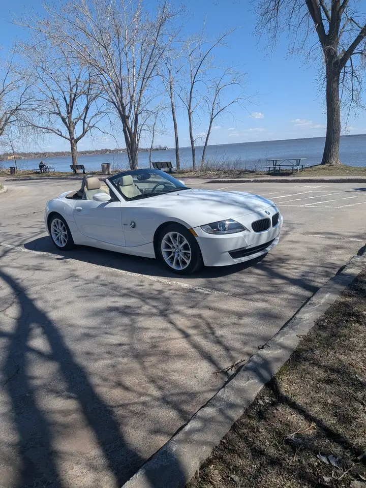 BMW Z4 снимка BMW Z4