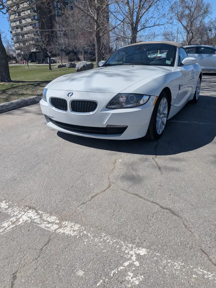 BMW Z4 снимка BMW Z4