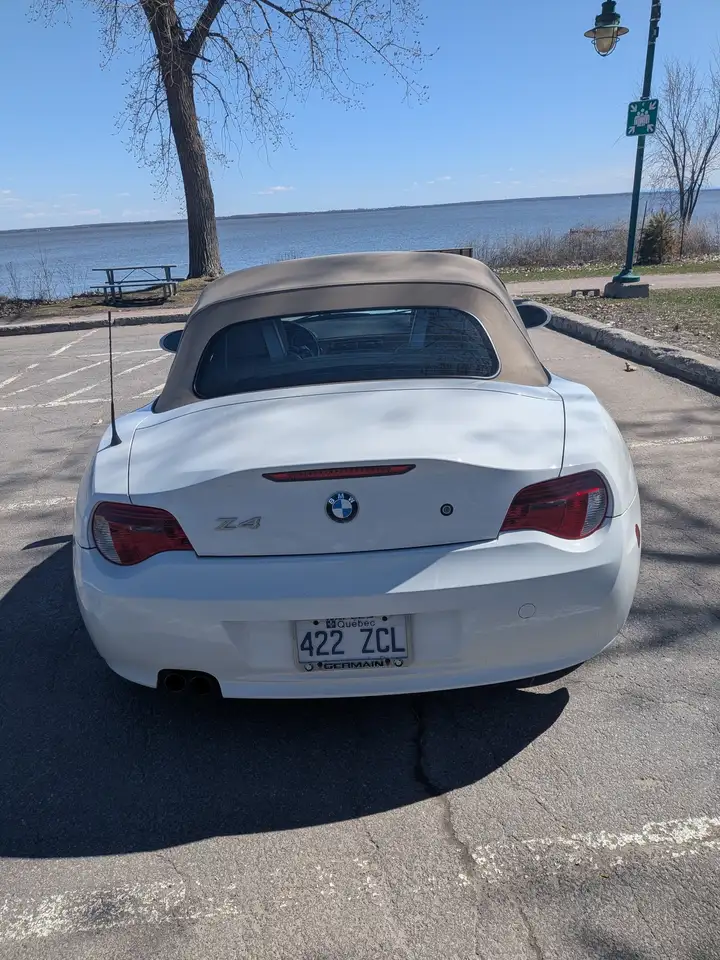 BMW Z4 снимка BMW Z4