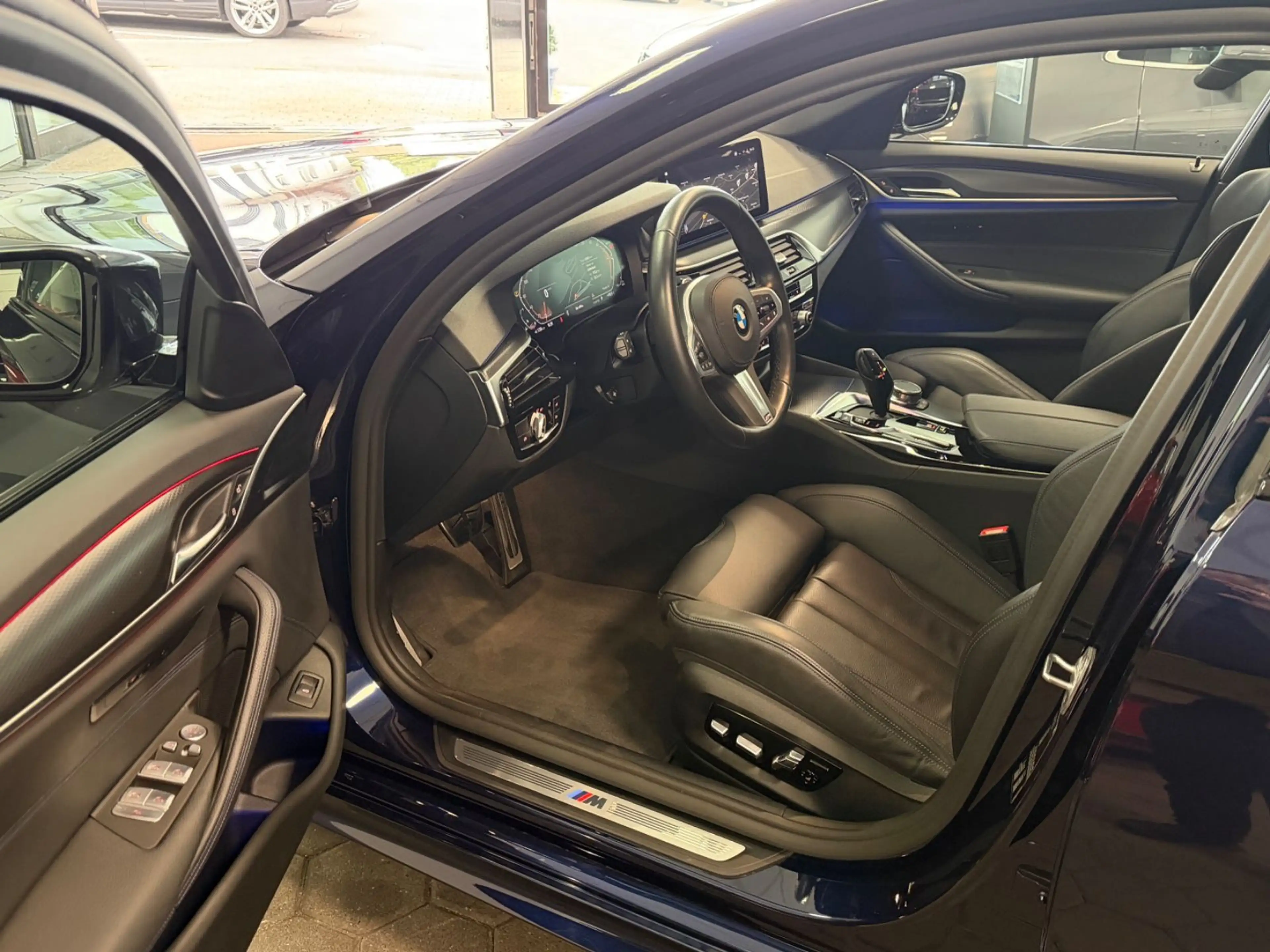 BMW 540 i Lim*M Sport Plus*Laser*Soft-Close*Shadow* — photo 10