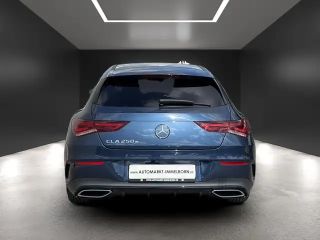 Mercedes-Benz Cla view 9